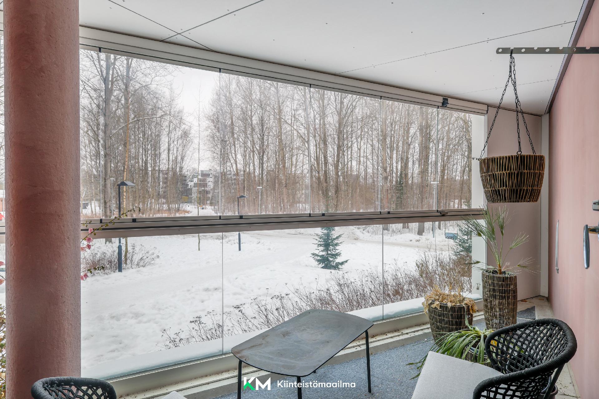 parvekkeelta avoimet näkymät