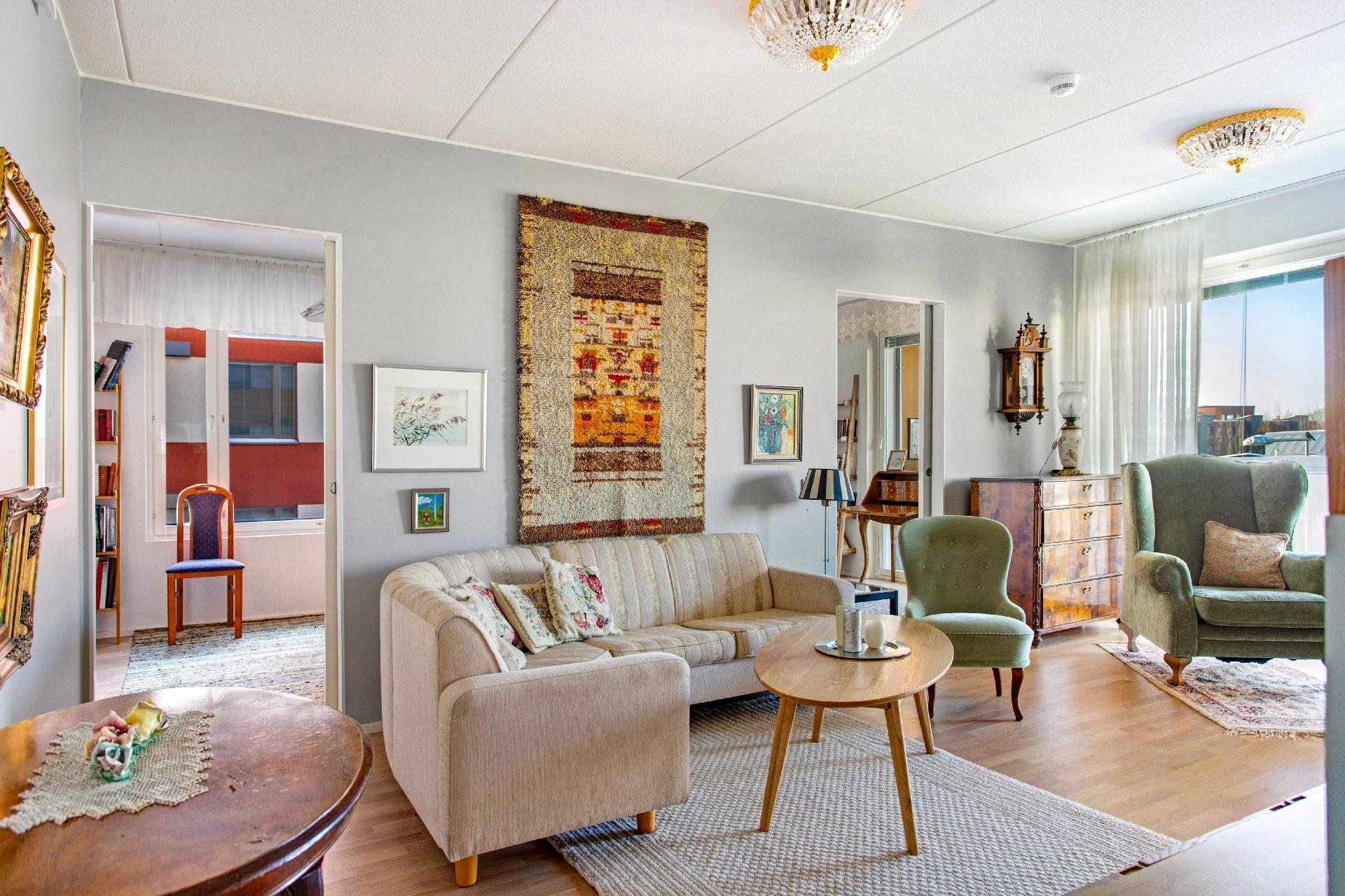 Kultarikontie 5, Tikkurila, Vantaa