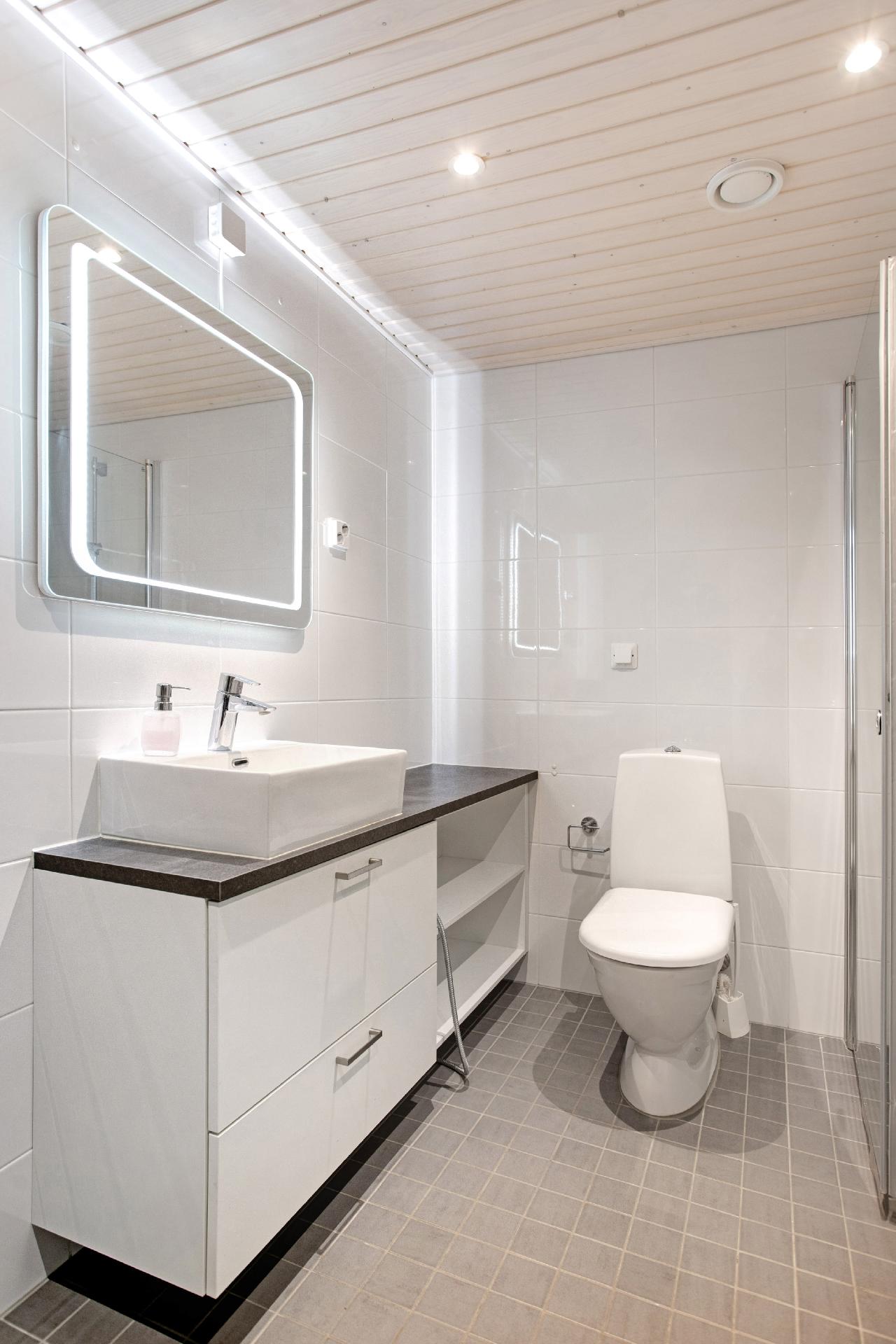 Kultarikontie 5, Tikkurila, Vantaa