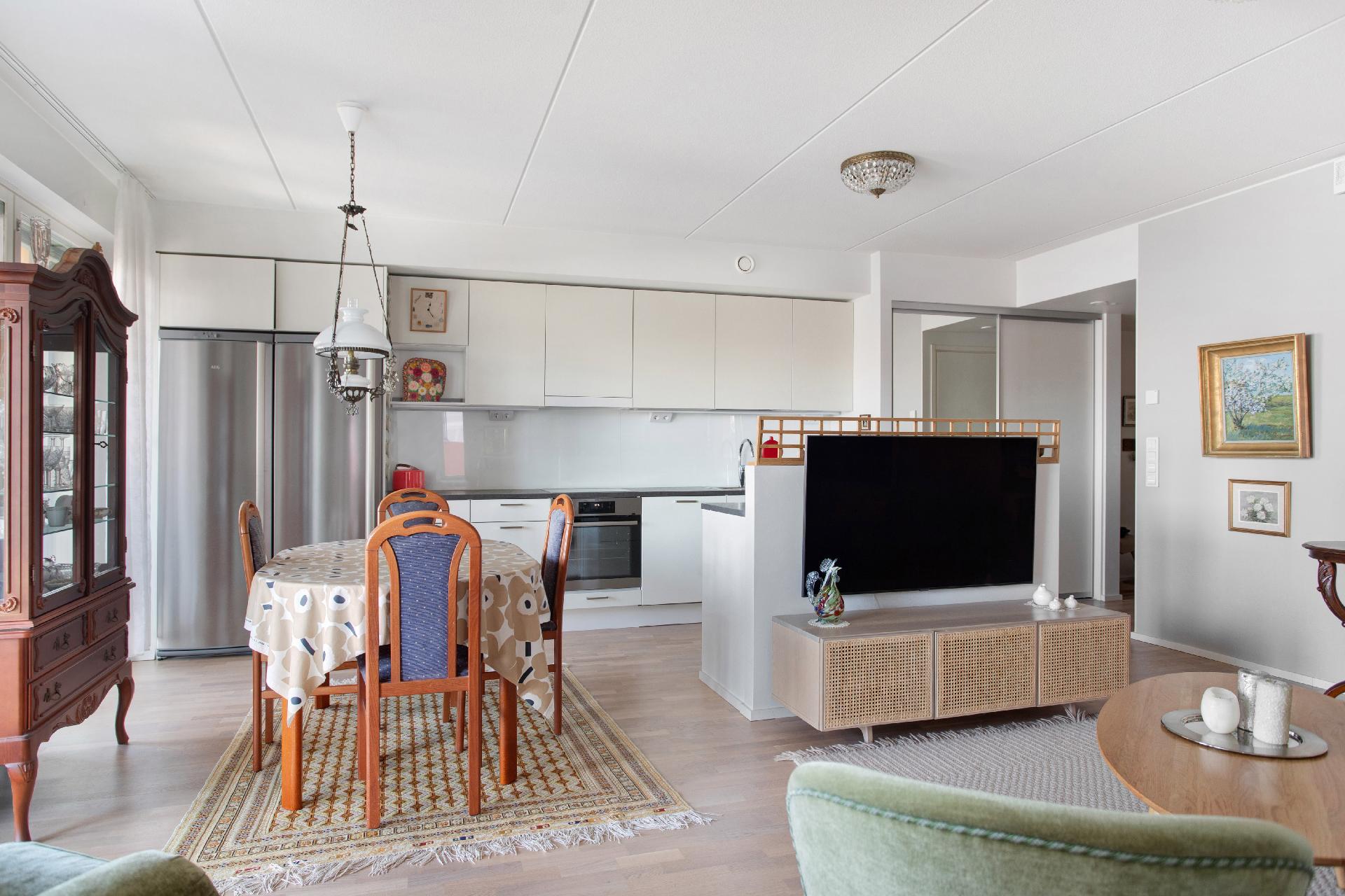 Kultarikontie 5, Tikkurila, Vantaa