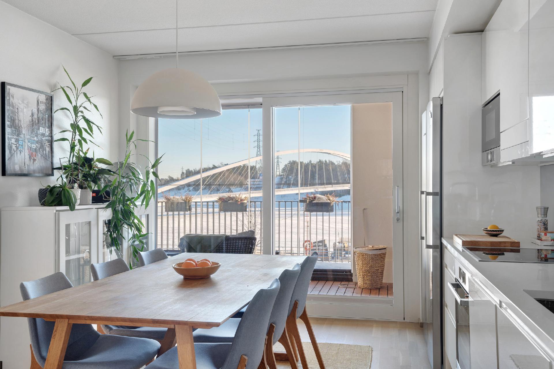 Aallonhalkoja 3, Sompasaari, Helsinki