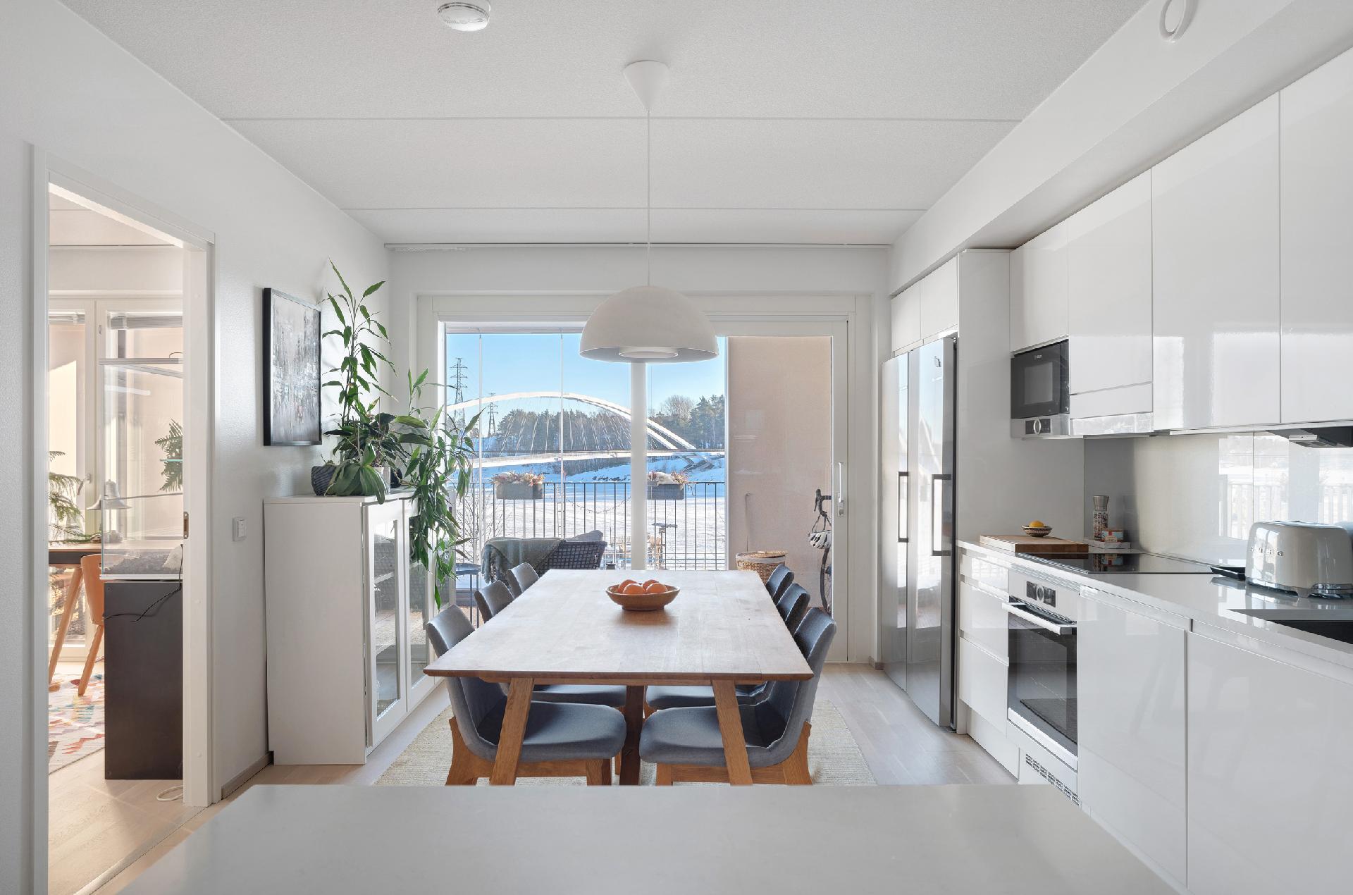 Aallonhalkoja 3, Sompasaari, Helsinki