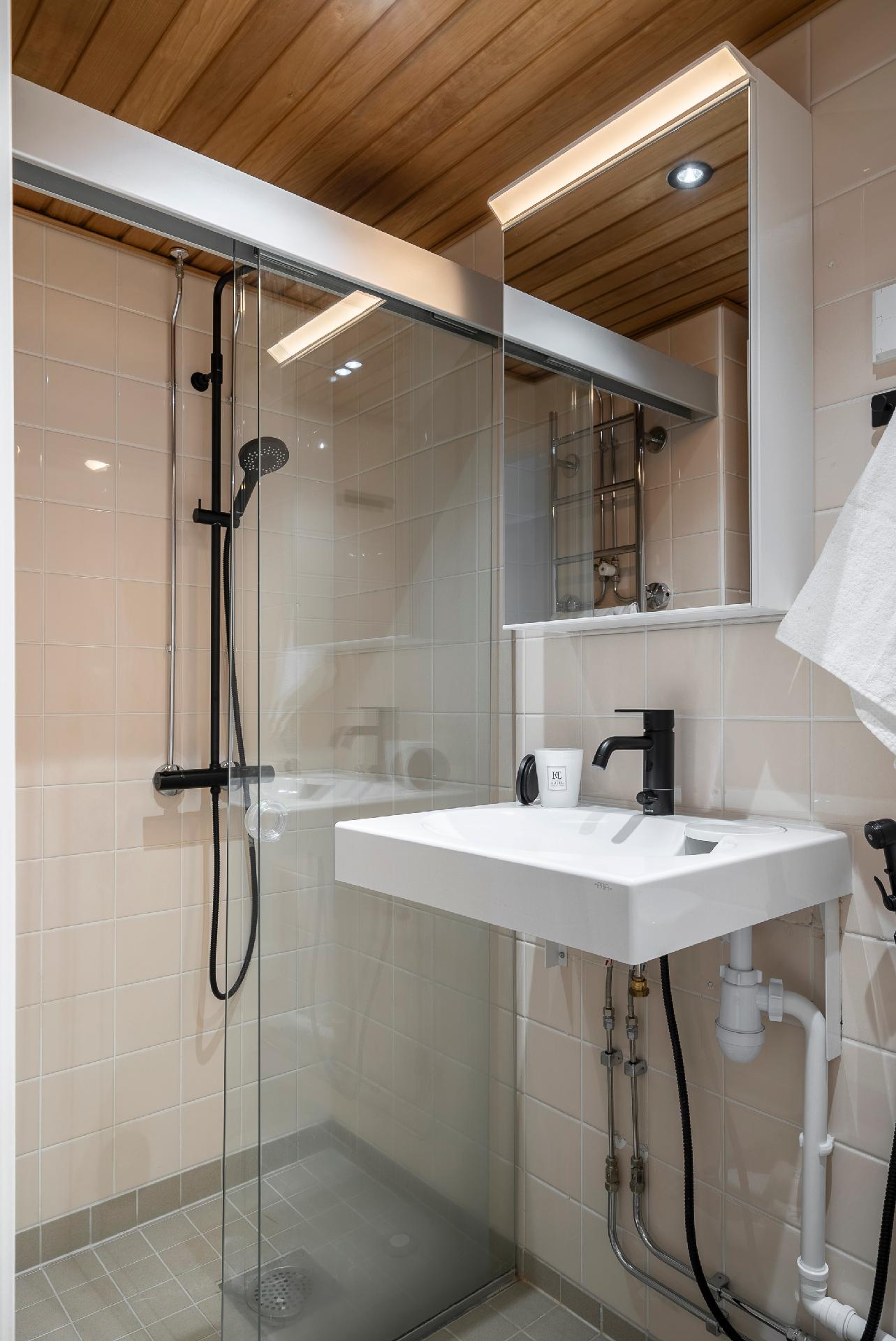 Kaskenkaatajantie 10, Tapiola, Espoo