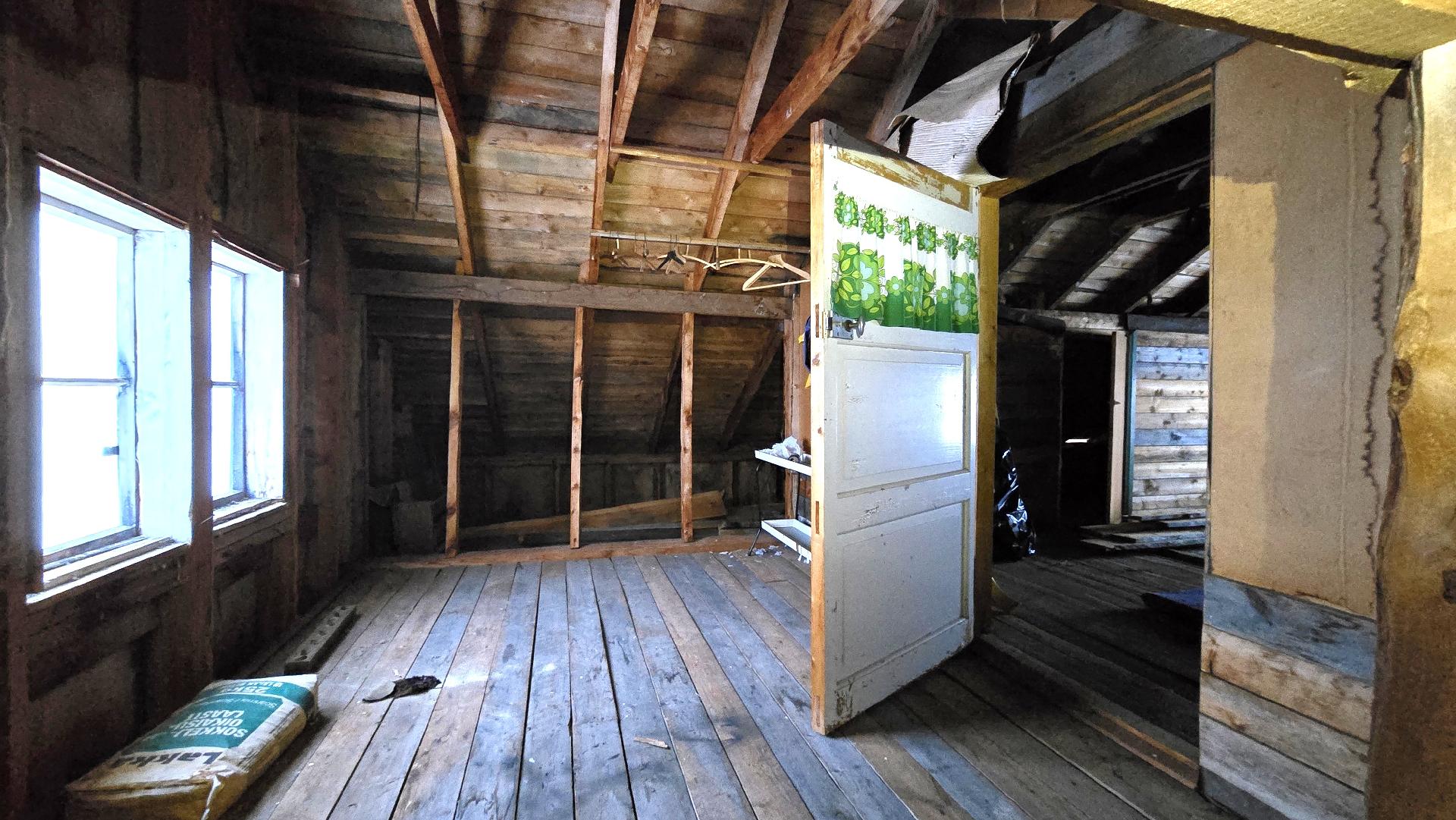 Rakentamaton yläkerta