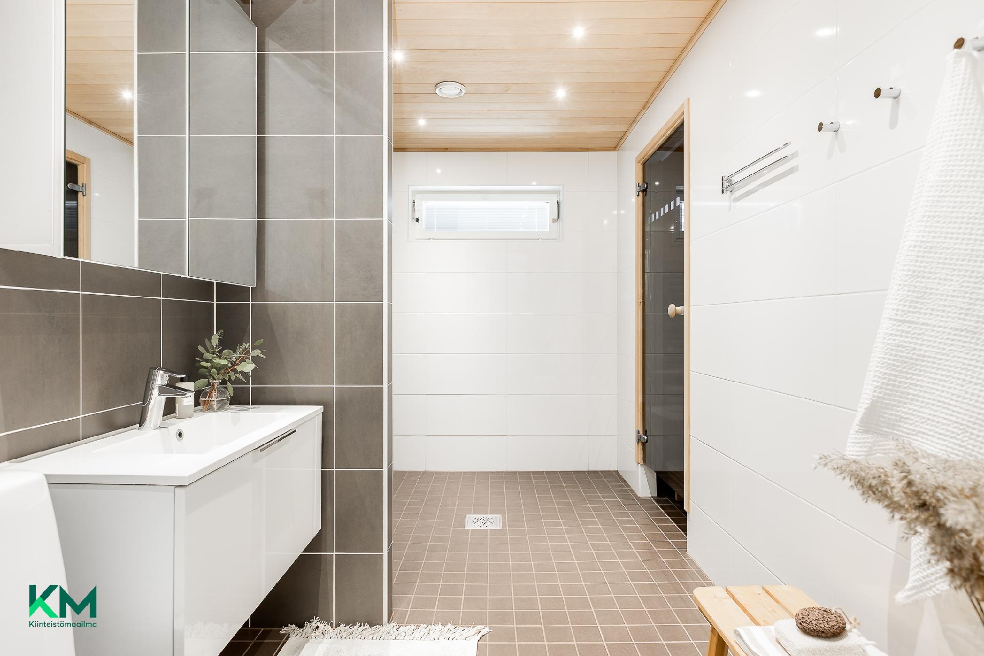 Juusolantie 63, Rovastinkangas, Muhos