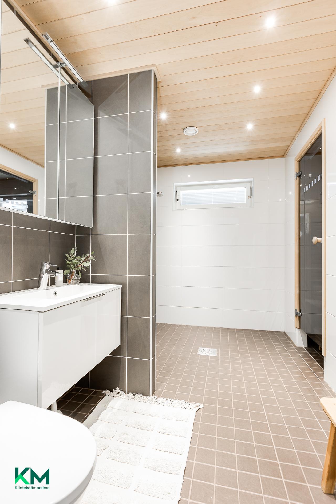 Juusolantie 63, Rovastinkangas, Muhos