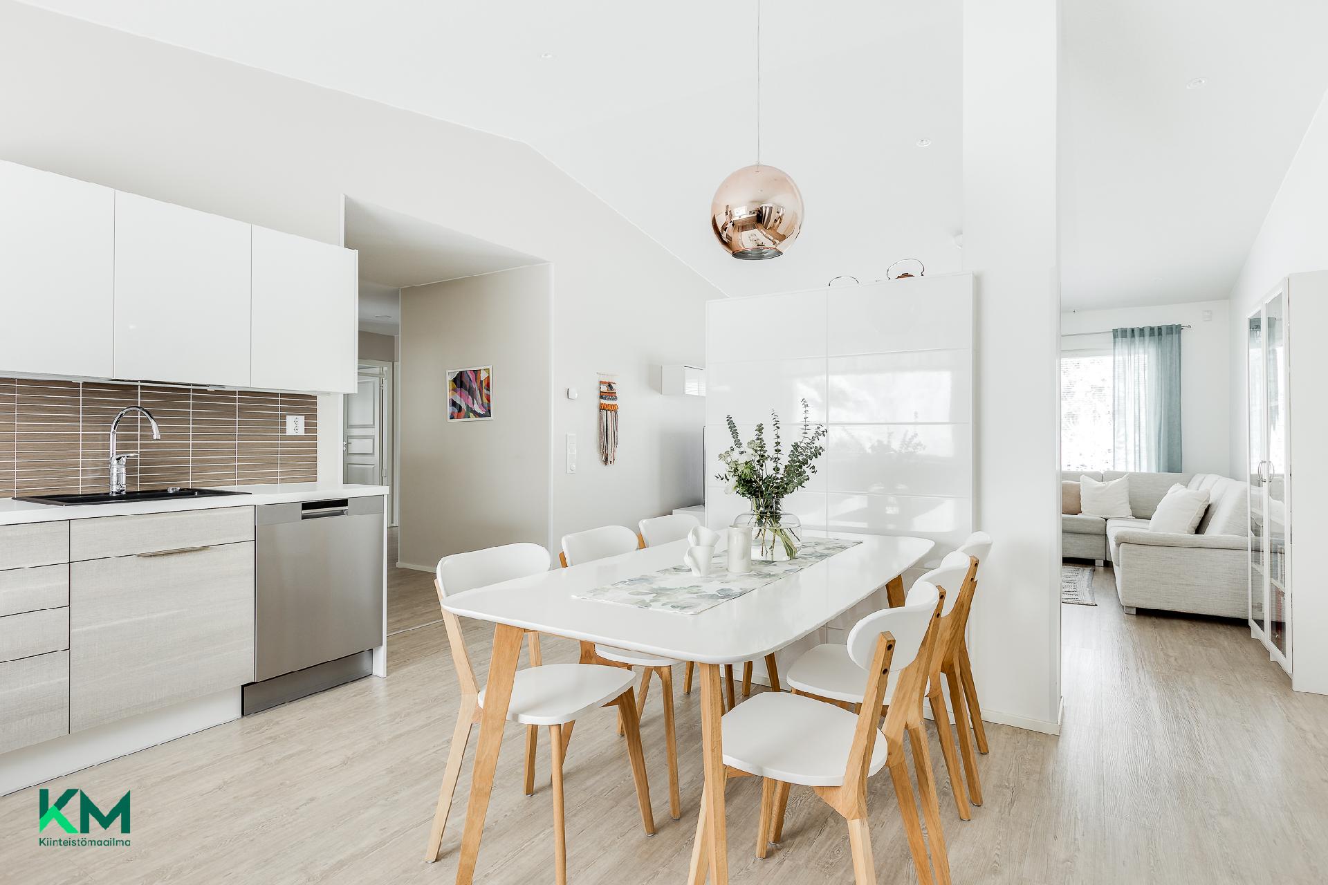 Juusolantie 63, Rovastinkangas, Muhos