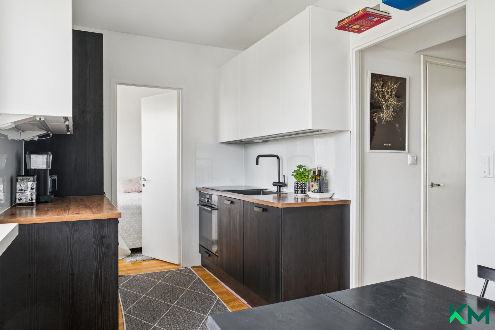 Keittiö uusittu v. 2020