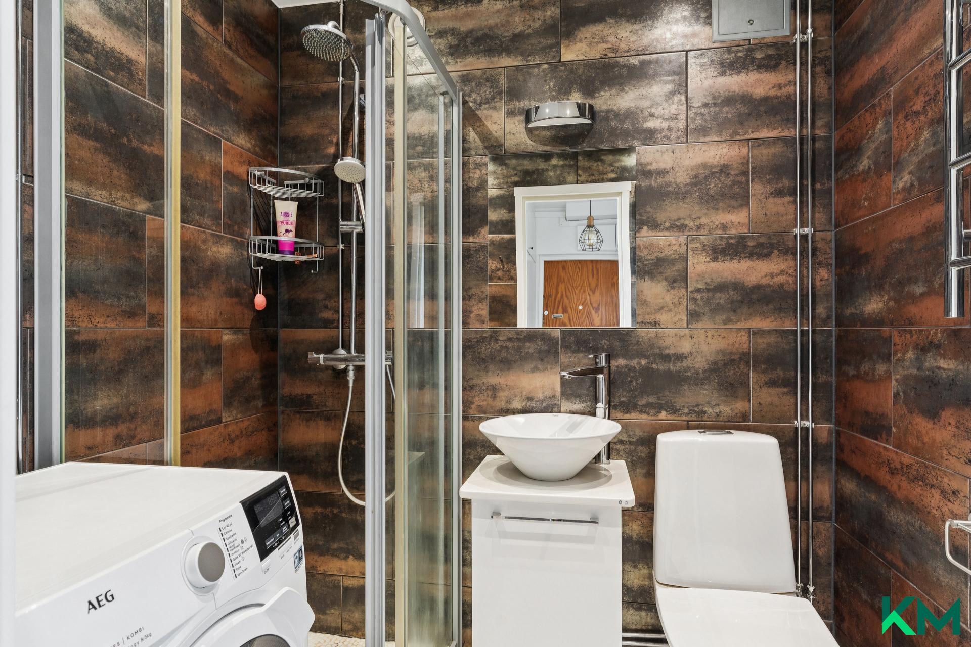 Porintie 2, Munkkivuori, Helsinki