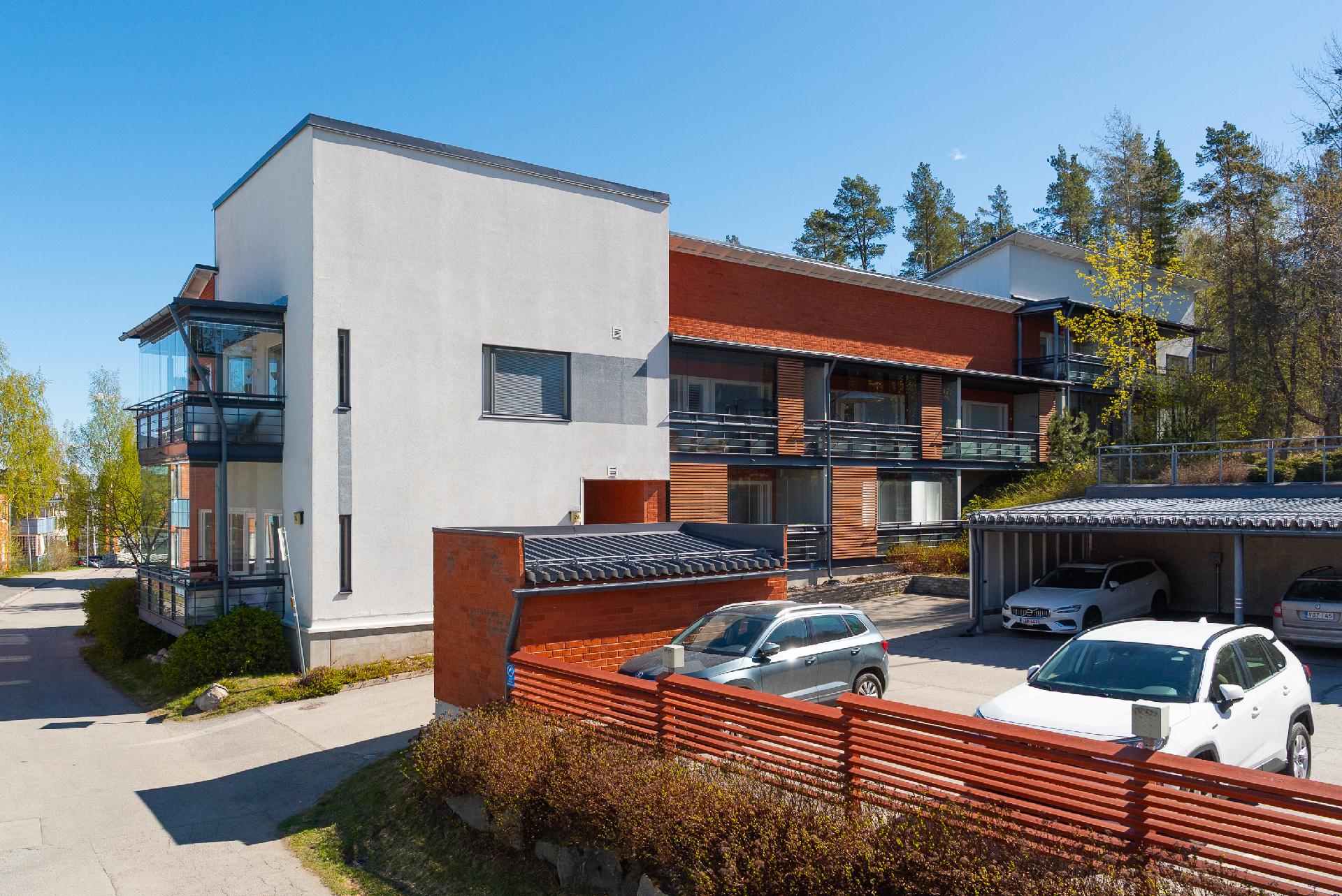 Tykkikalliontie 2, Ainola, Jyväskylä