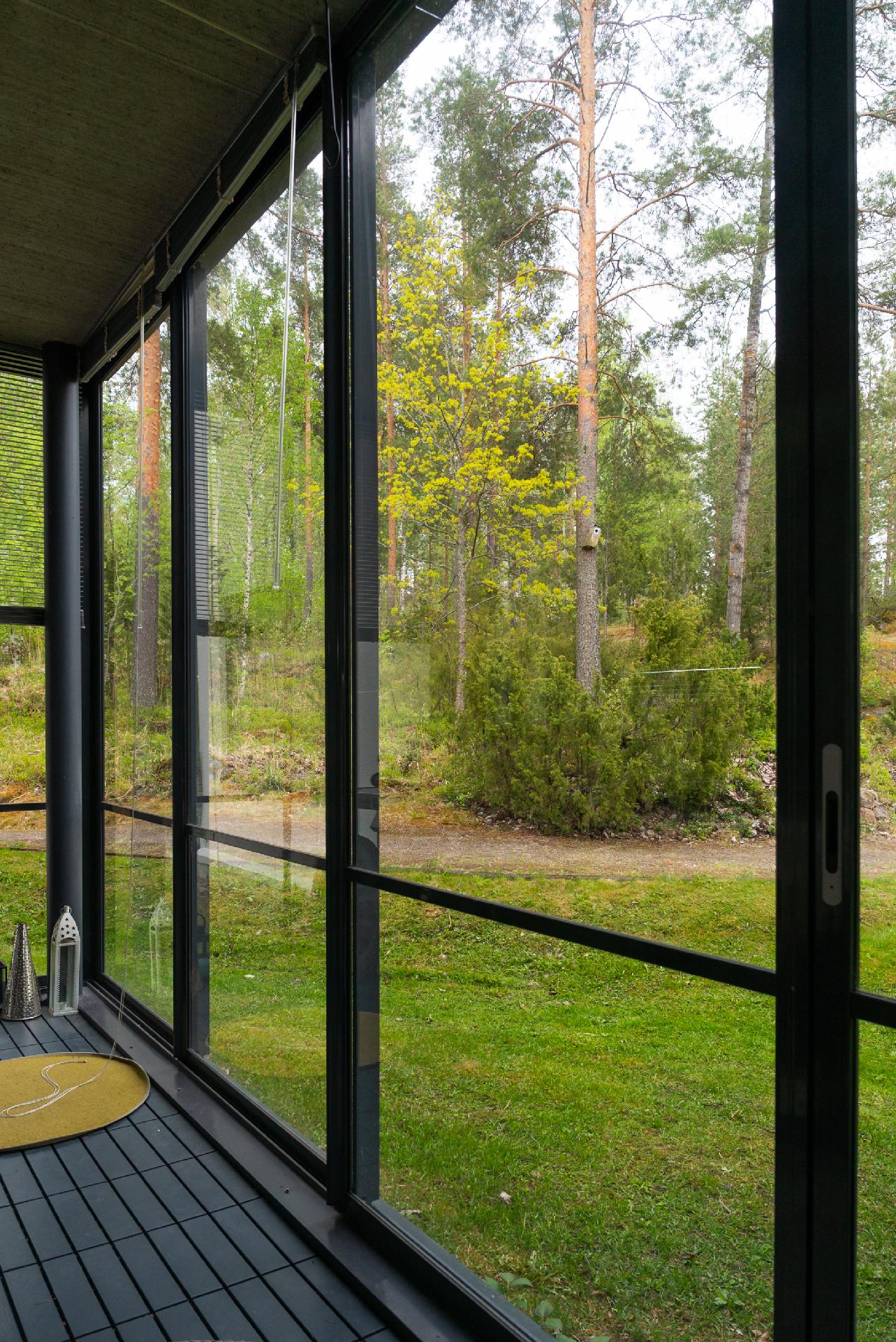 Lasitettu terassi