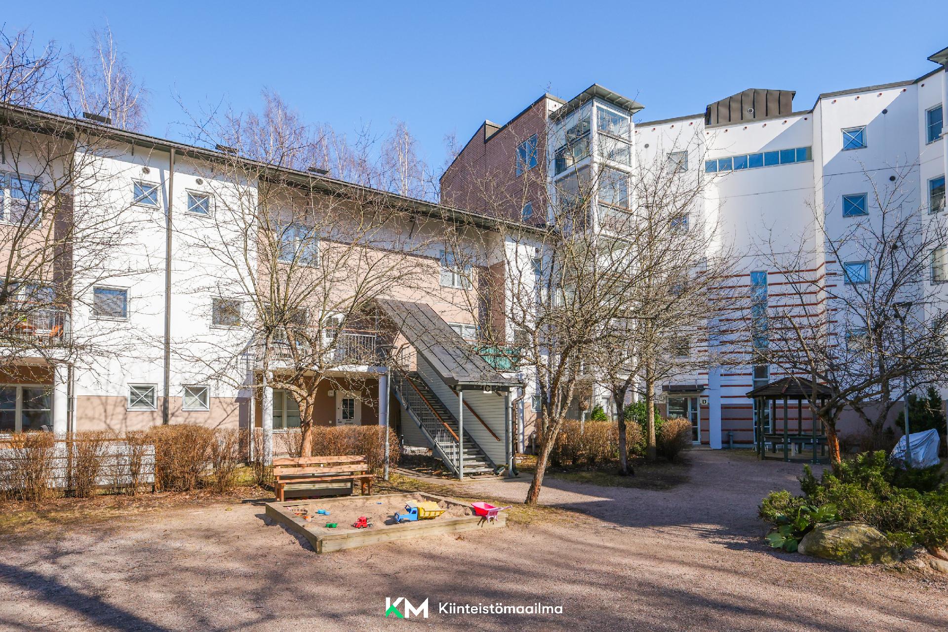 Mesenaatintie 1, Talinranta, Helsinki