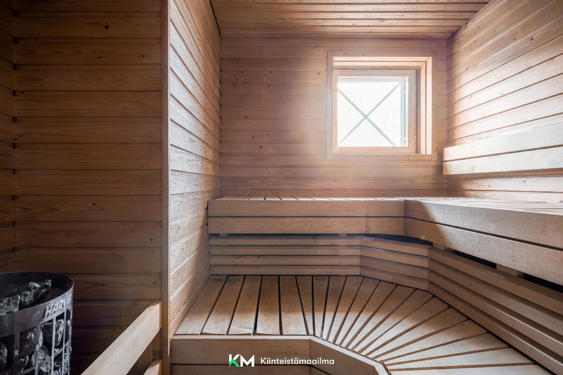 Mesenaatintie 1, Talinranta, Helsinki