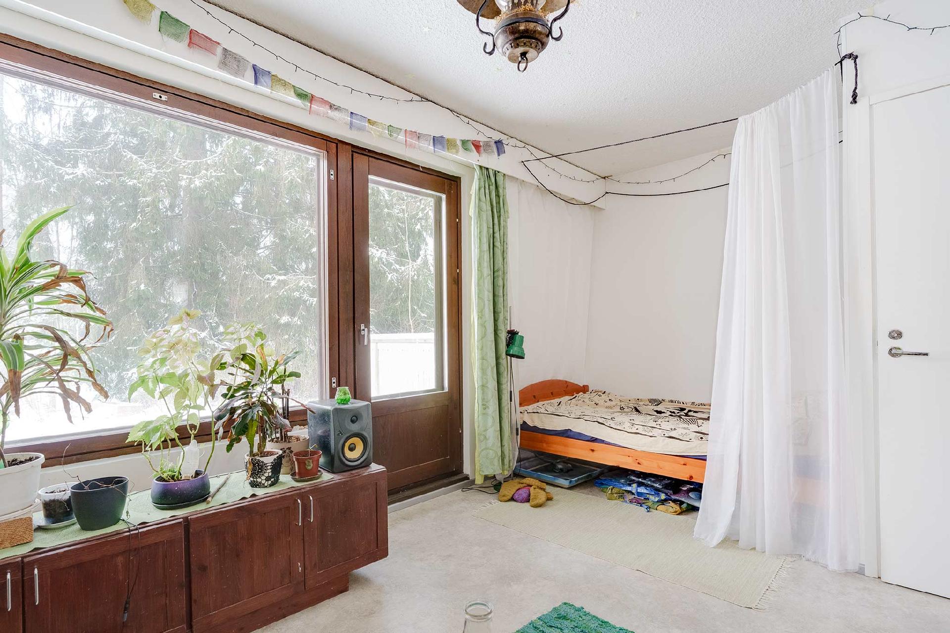 Vahverotie 1, Vähäjärvi, Pirkkala