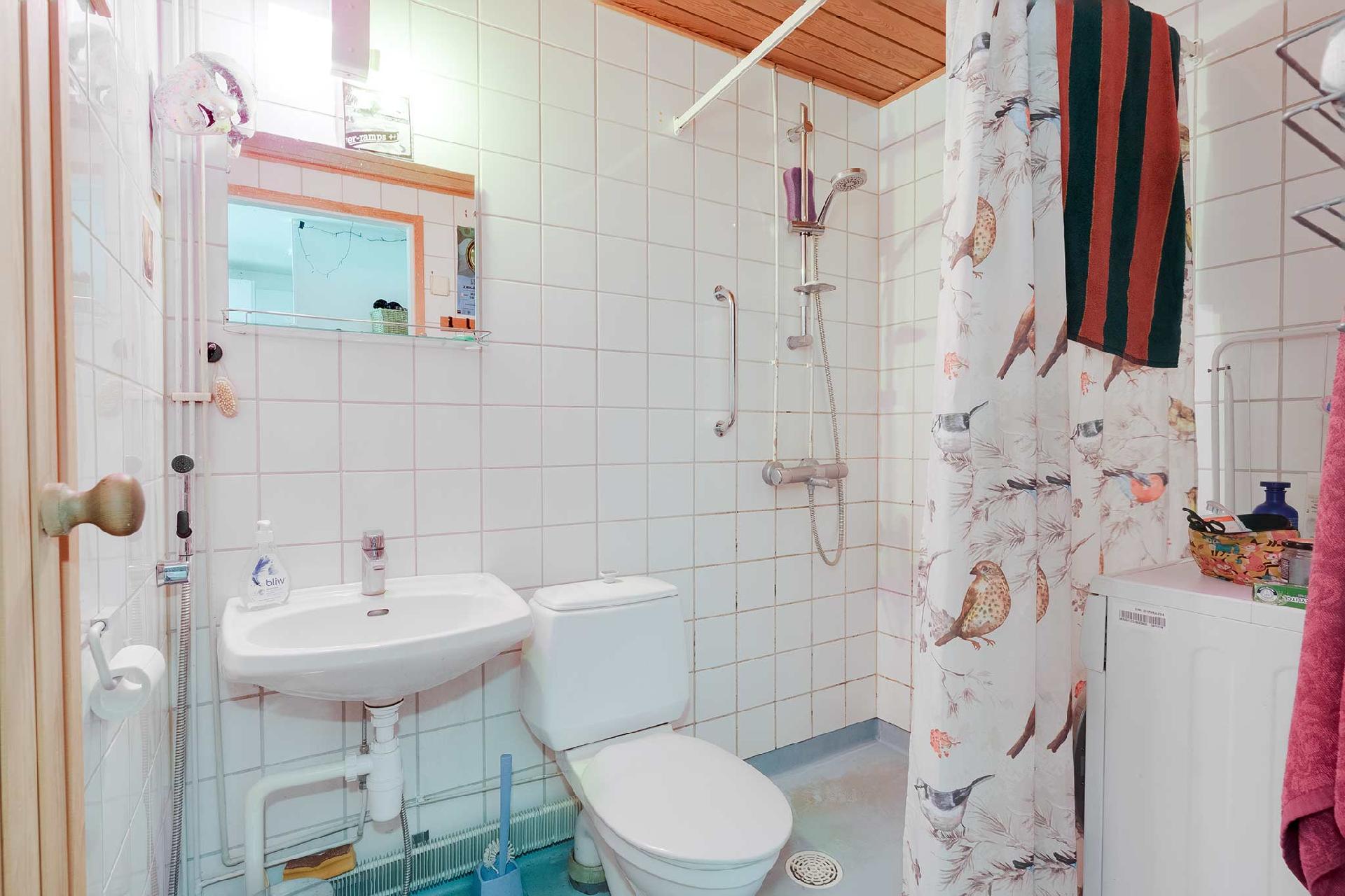 Vahverotie 1, Vähäjärvi, Pirkkala