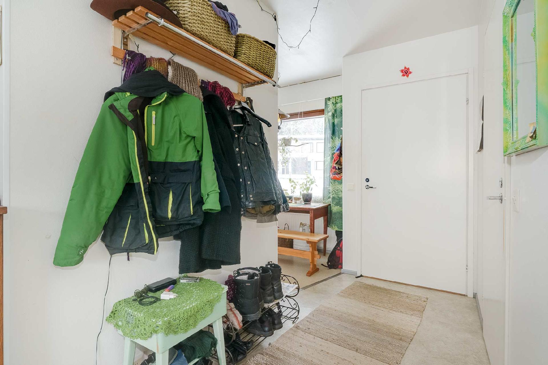 Vahverotie 1, Vähäjärvi, Pirkkala