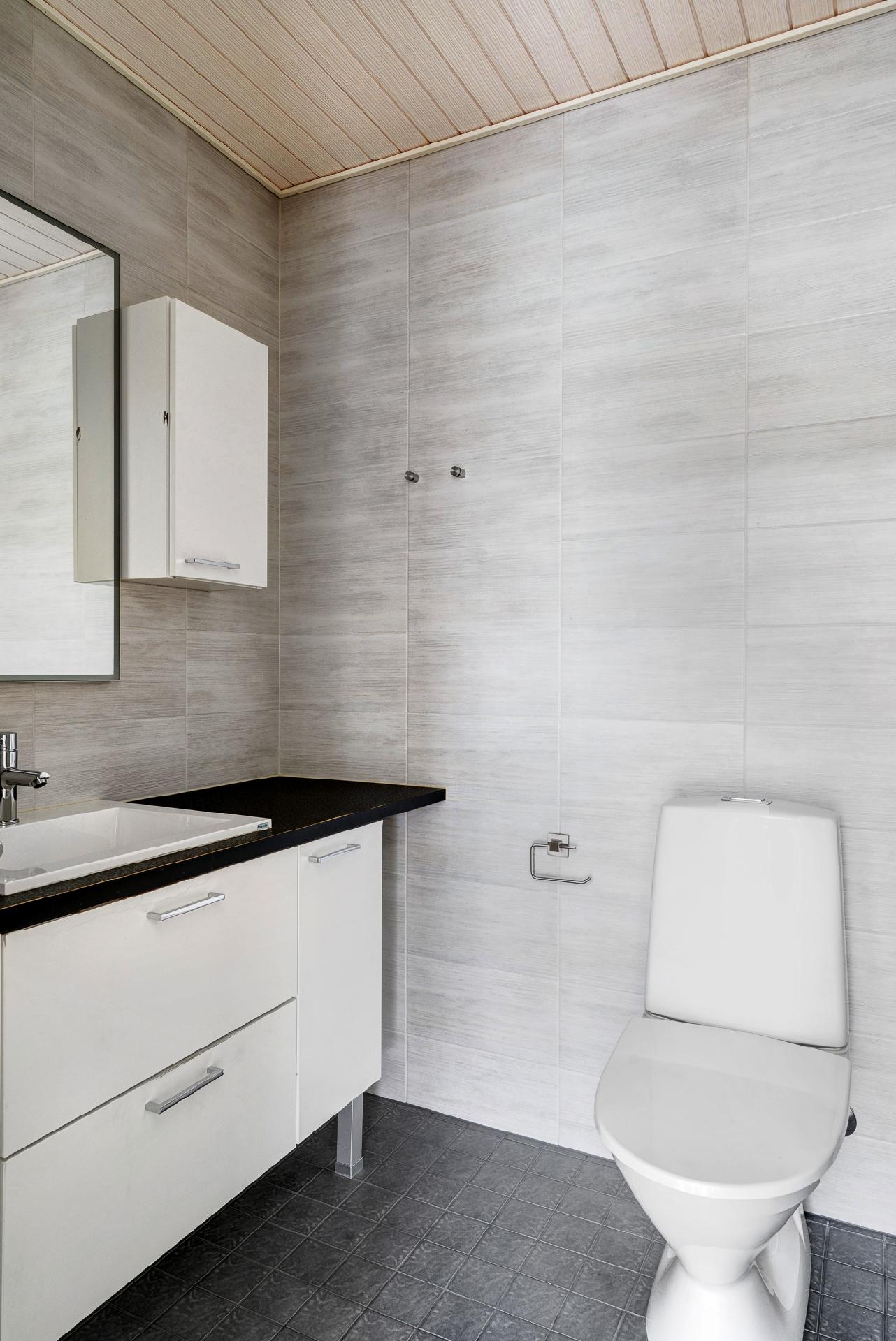 Marjalahdentie 18b, Marjaniemi, Helsinki