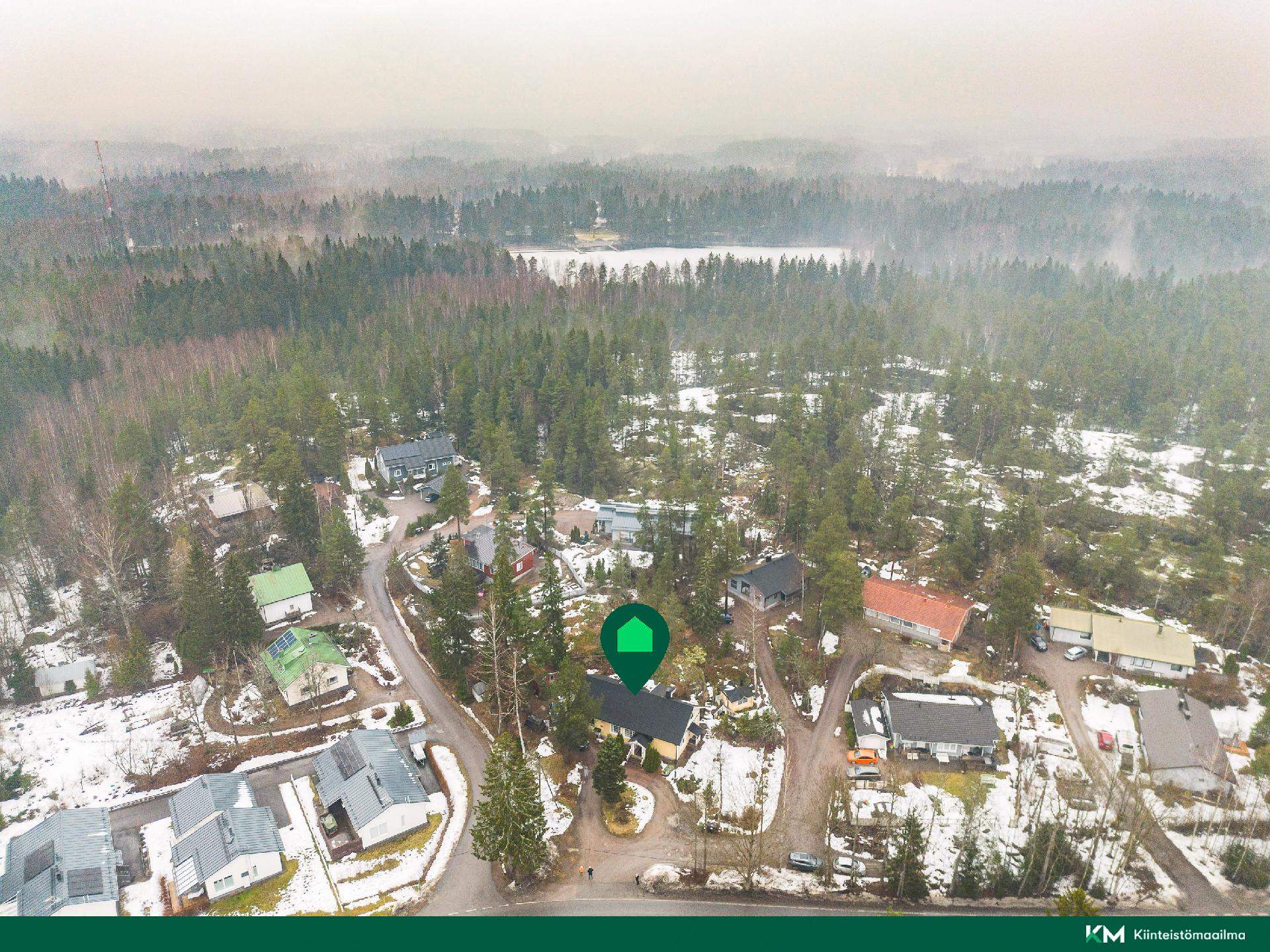 Tontti merkattuna ilmakuvaan