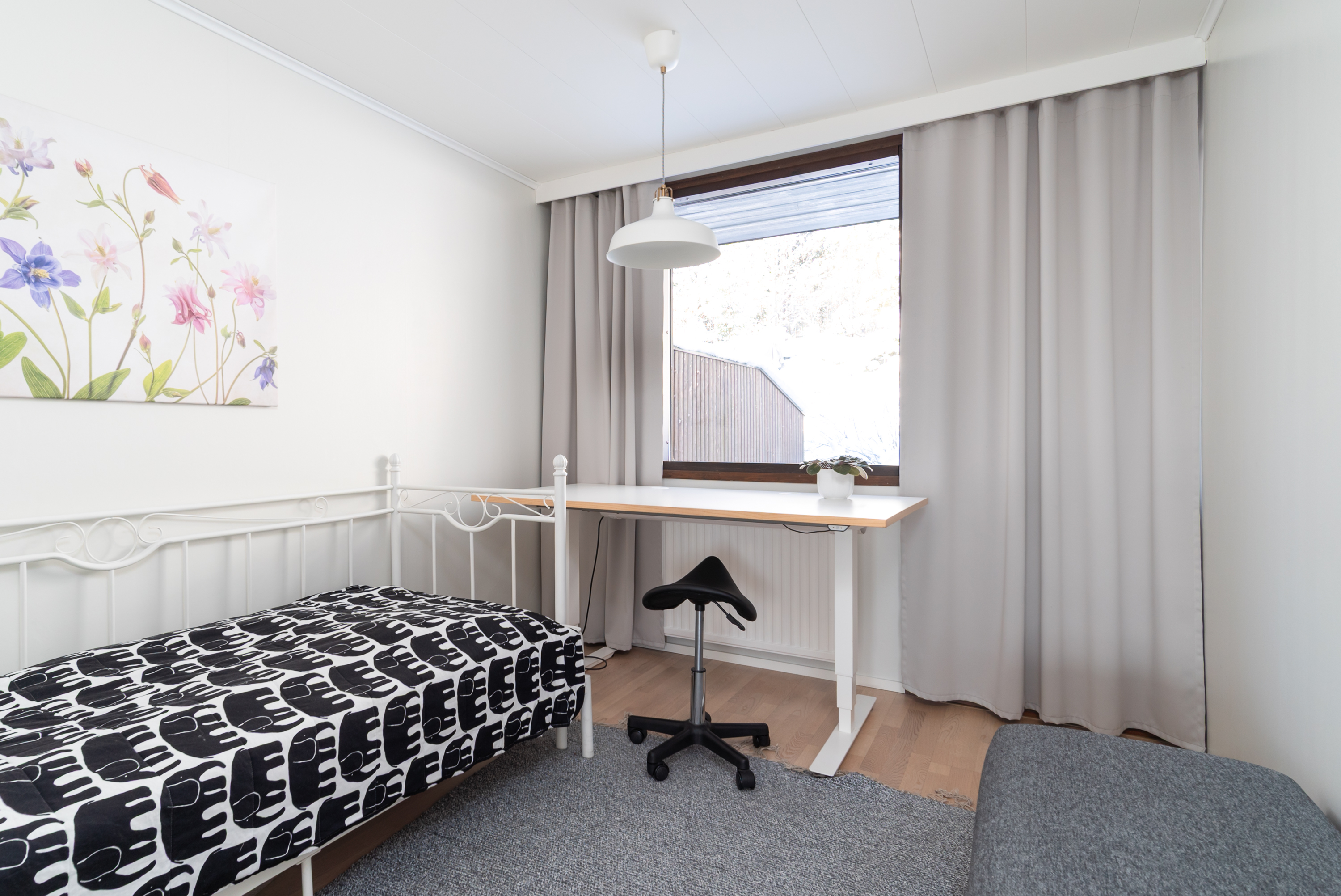 Yläkerta makuuhuone