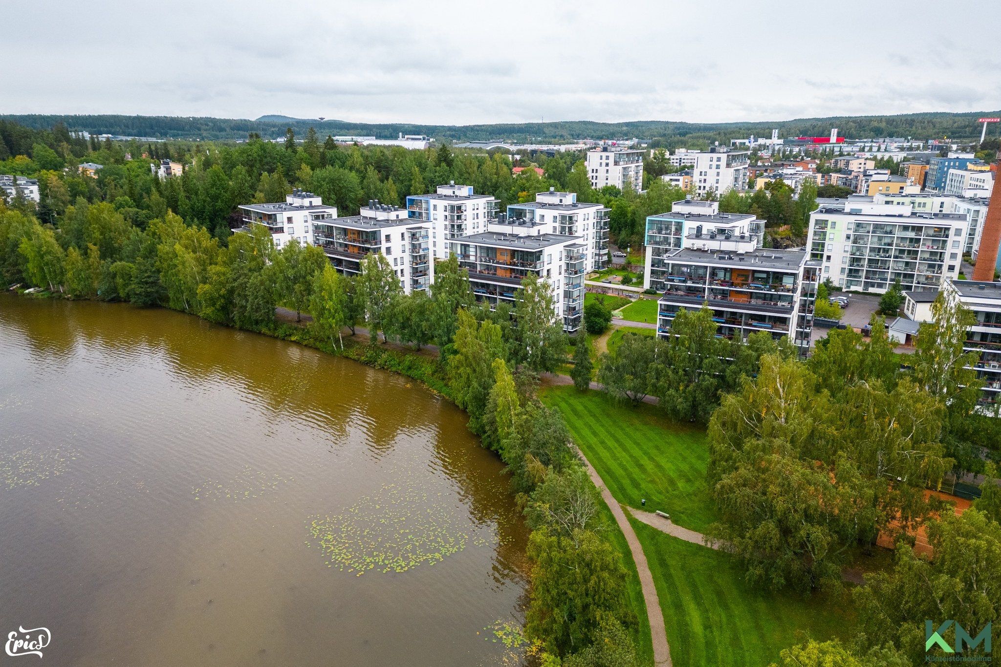 Kesäkuva (arkisto)