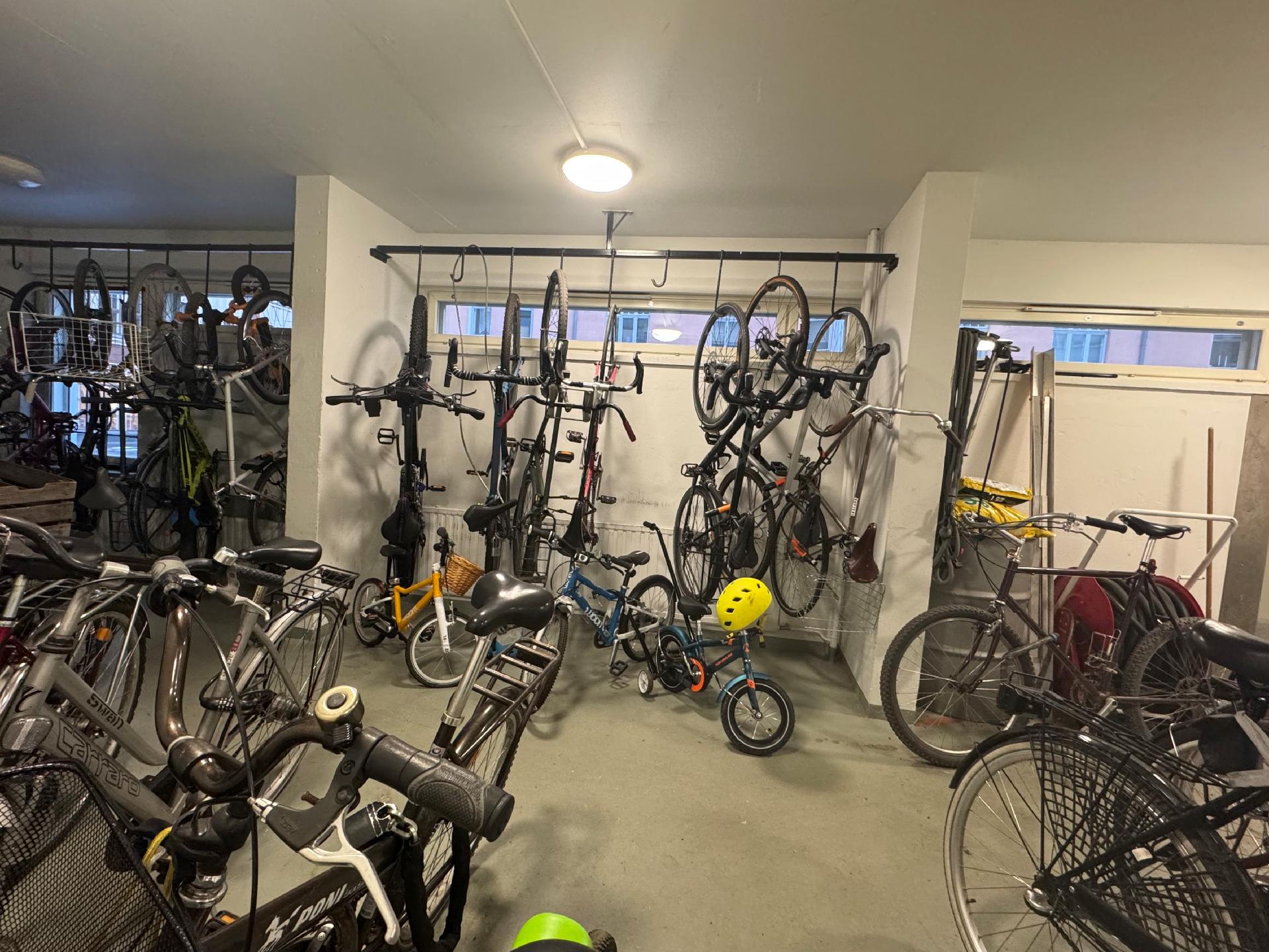 Perämiehenkatu 5, Punavuori, Helsinki