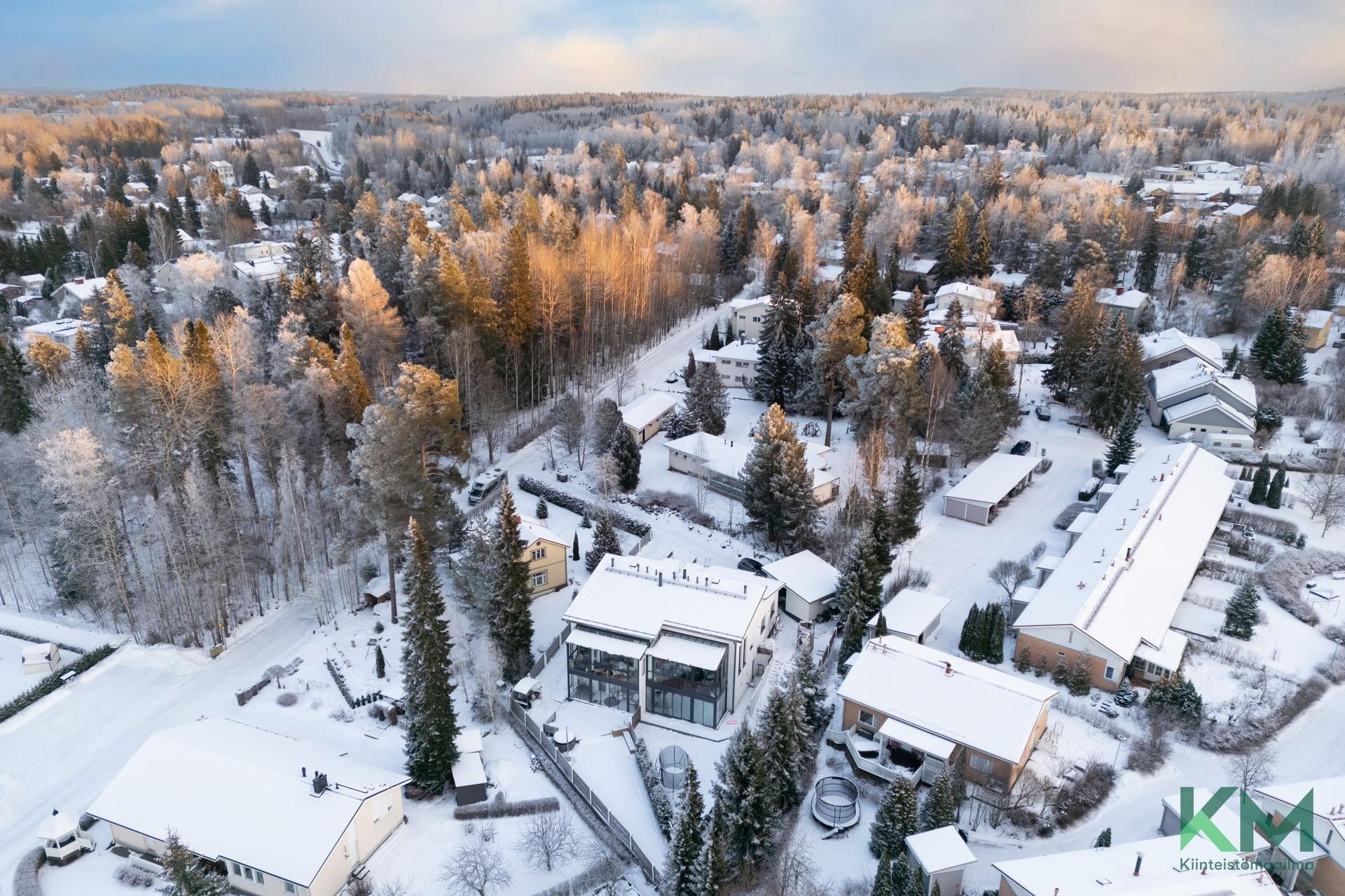 Huvilakatu 9, Pirkkala