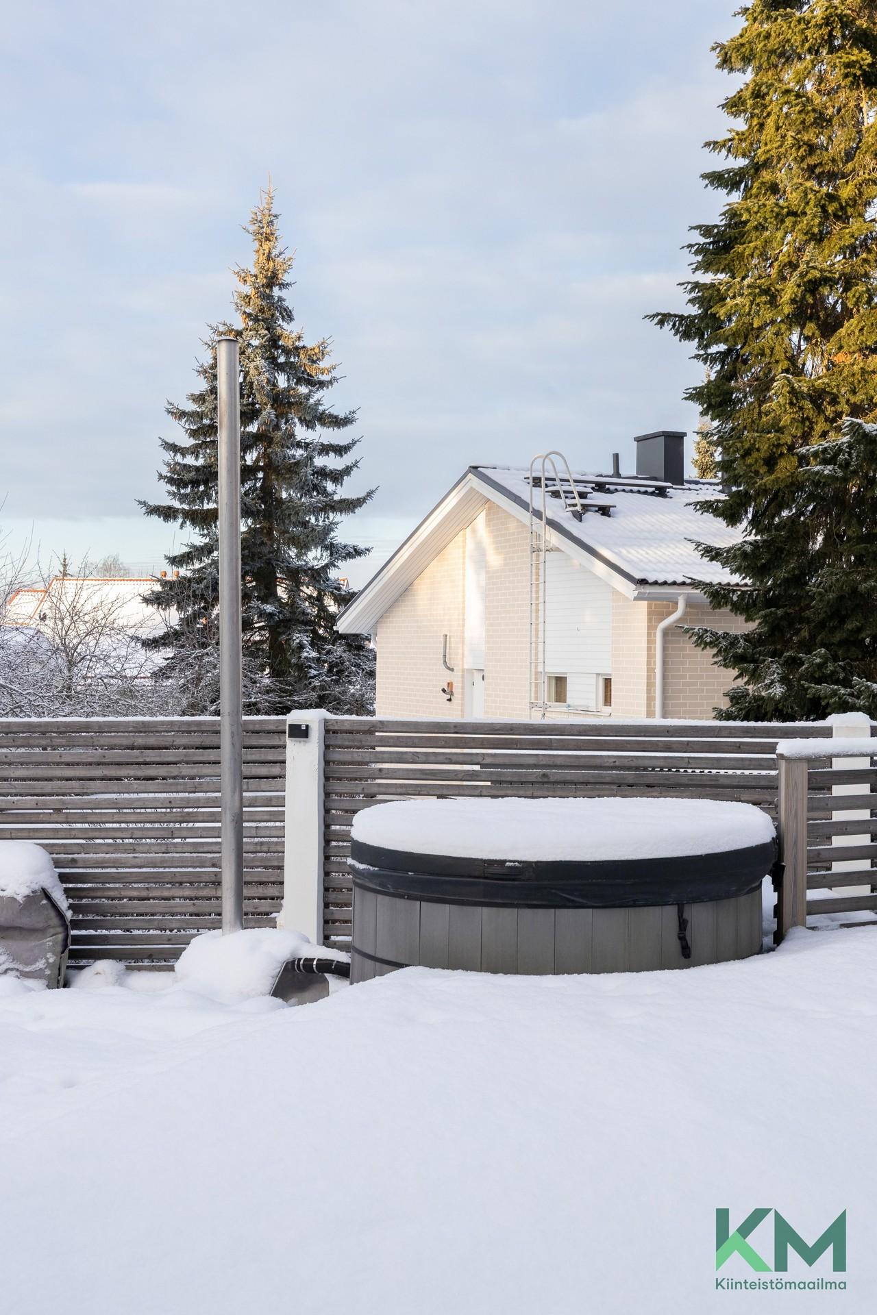 Huvilakatu 9, Pirkkala