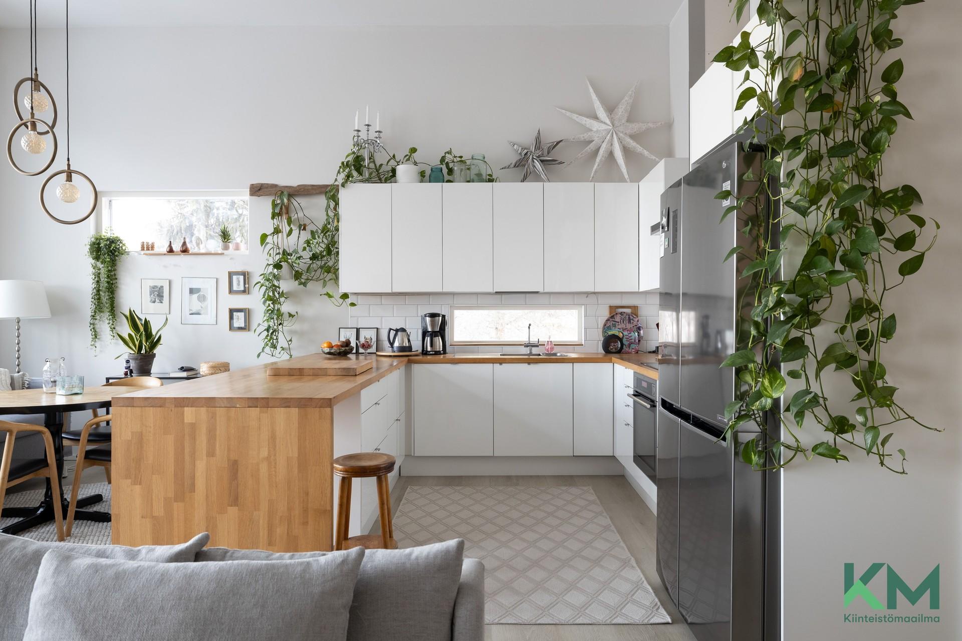 Huvilakatu 9, Pirkkala