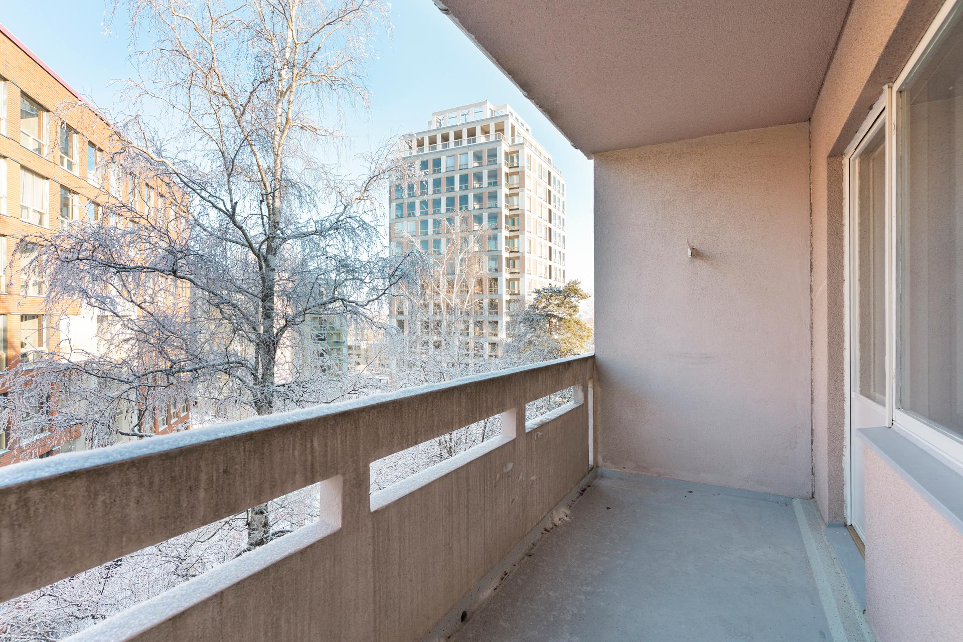 Laajaniityntie 8, Martinlaakso, Vantaa