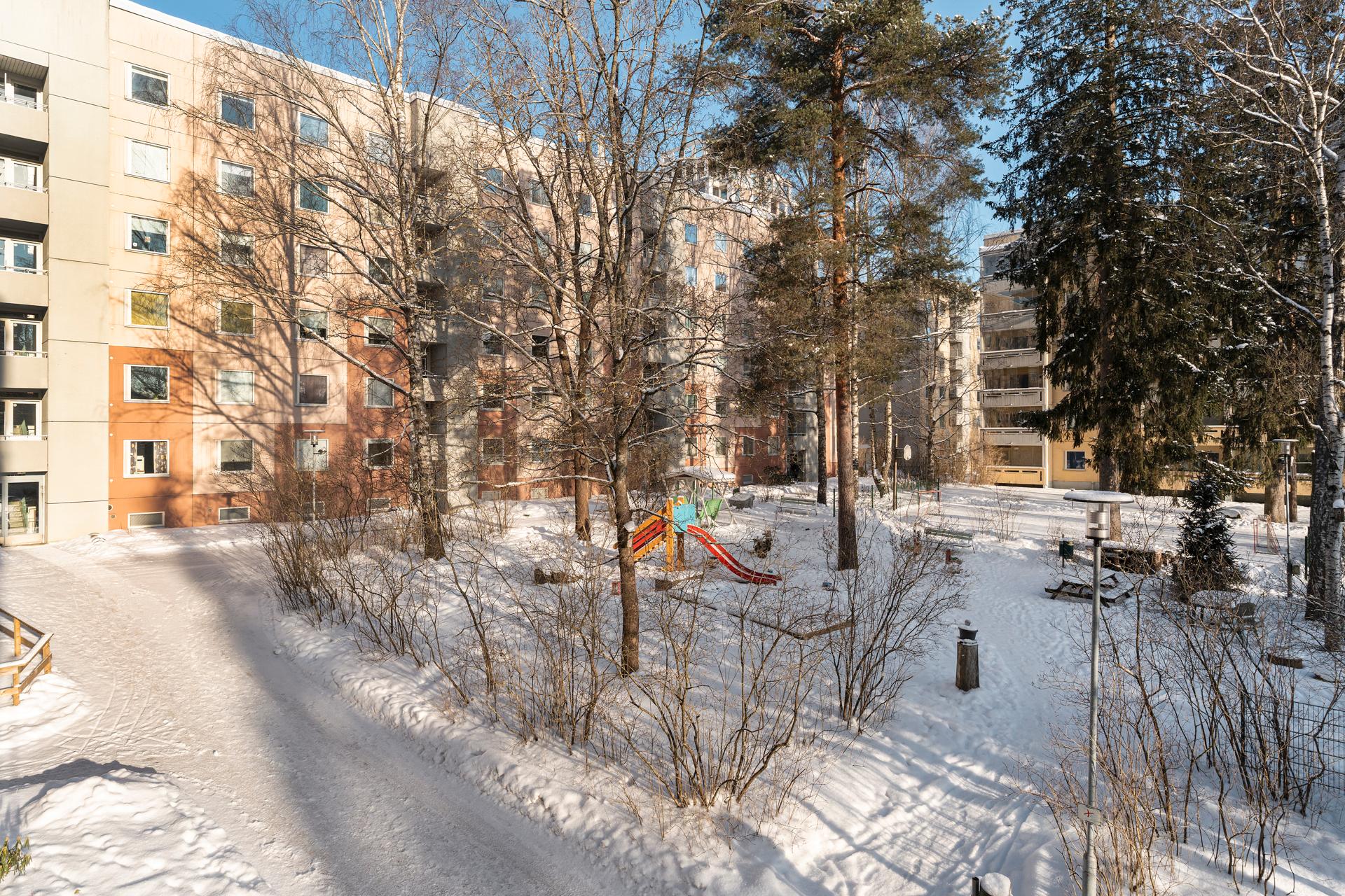 Laajaniityntie 8, Martinlaakso, Vantaa