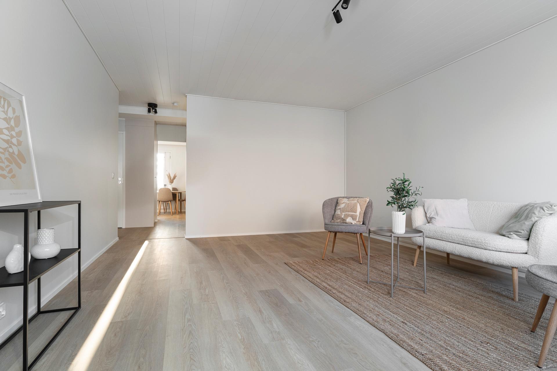 Laajaniityntie 8, Martinlaakso, Vantaa