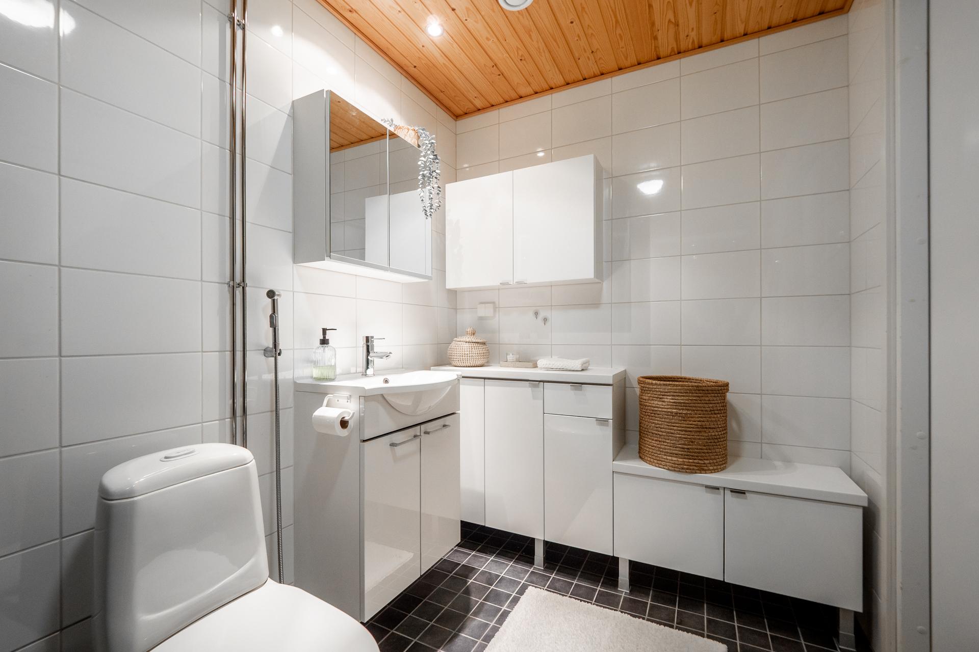 Metsästäjäntie 4, Ritaharju, Oulu