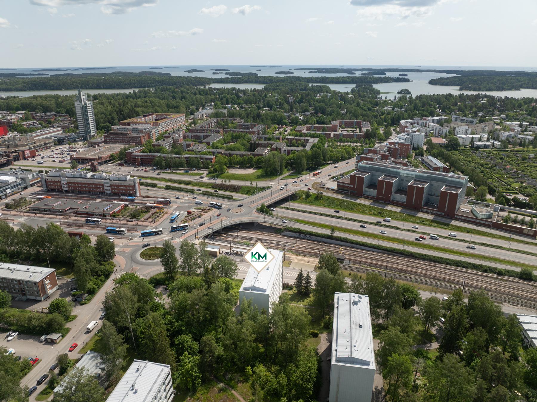 Ilmakuva lähialueesta - tiet Marjaniemeen ja Siilitielle