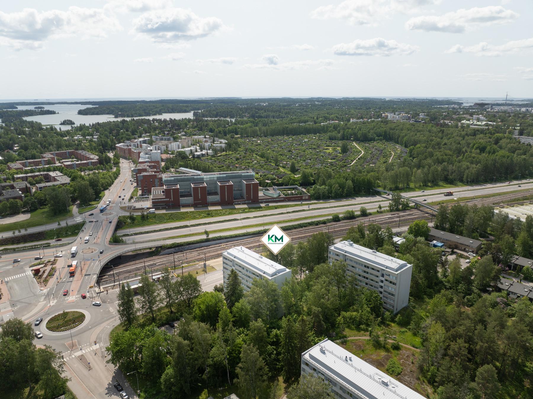 Ilmakuva lähialueesta - tiet Marjaniemeen ja Siilitielle