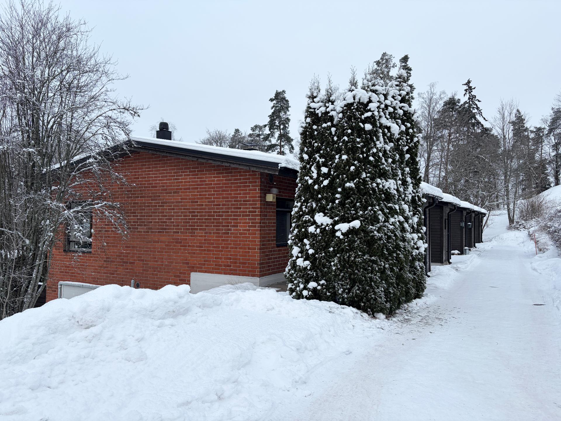 Silmukka 7, Kauniainen