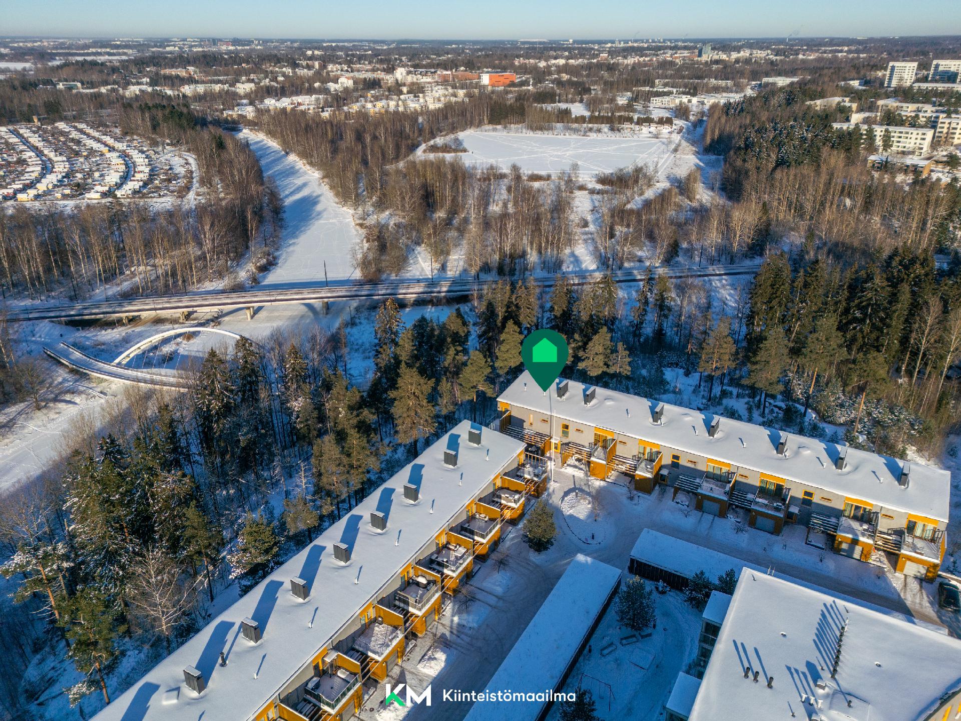 Talo sijaitsee Vantaajoen vieressä