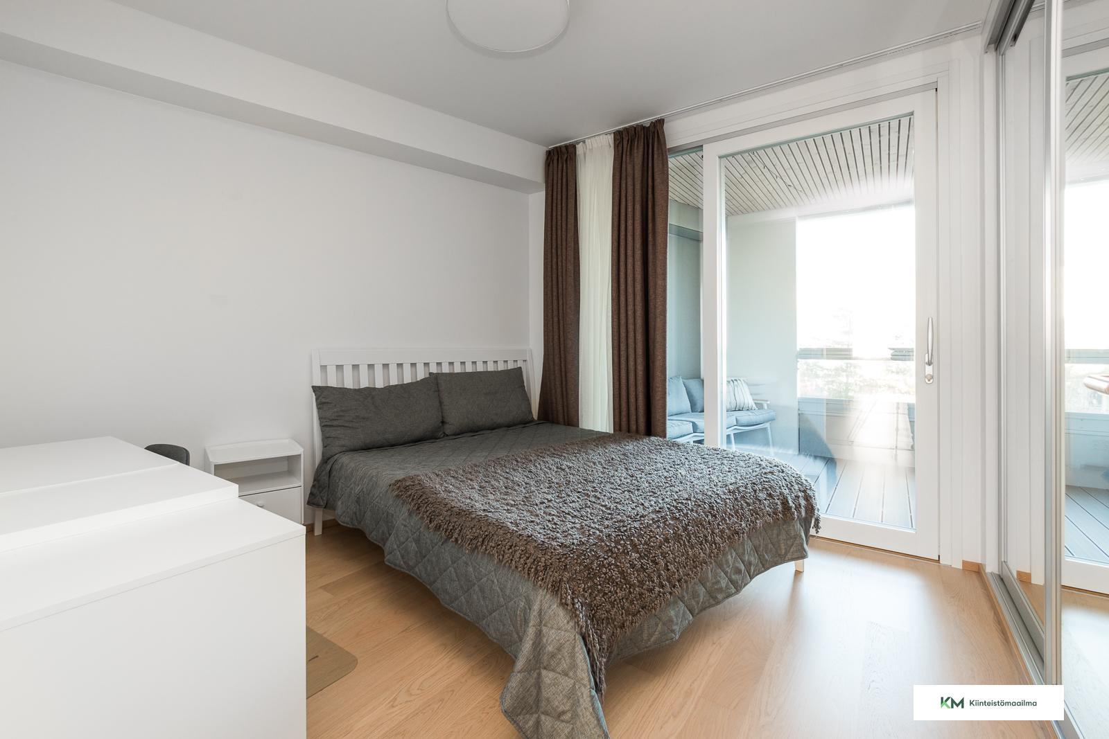 Yläkerran makuuhuone