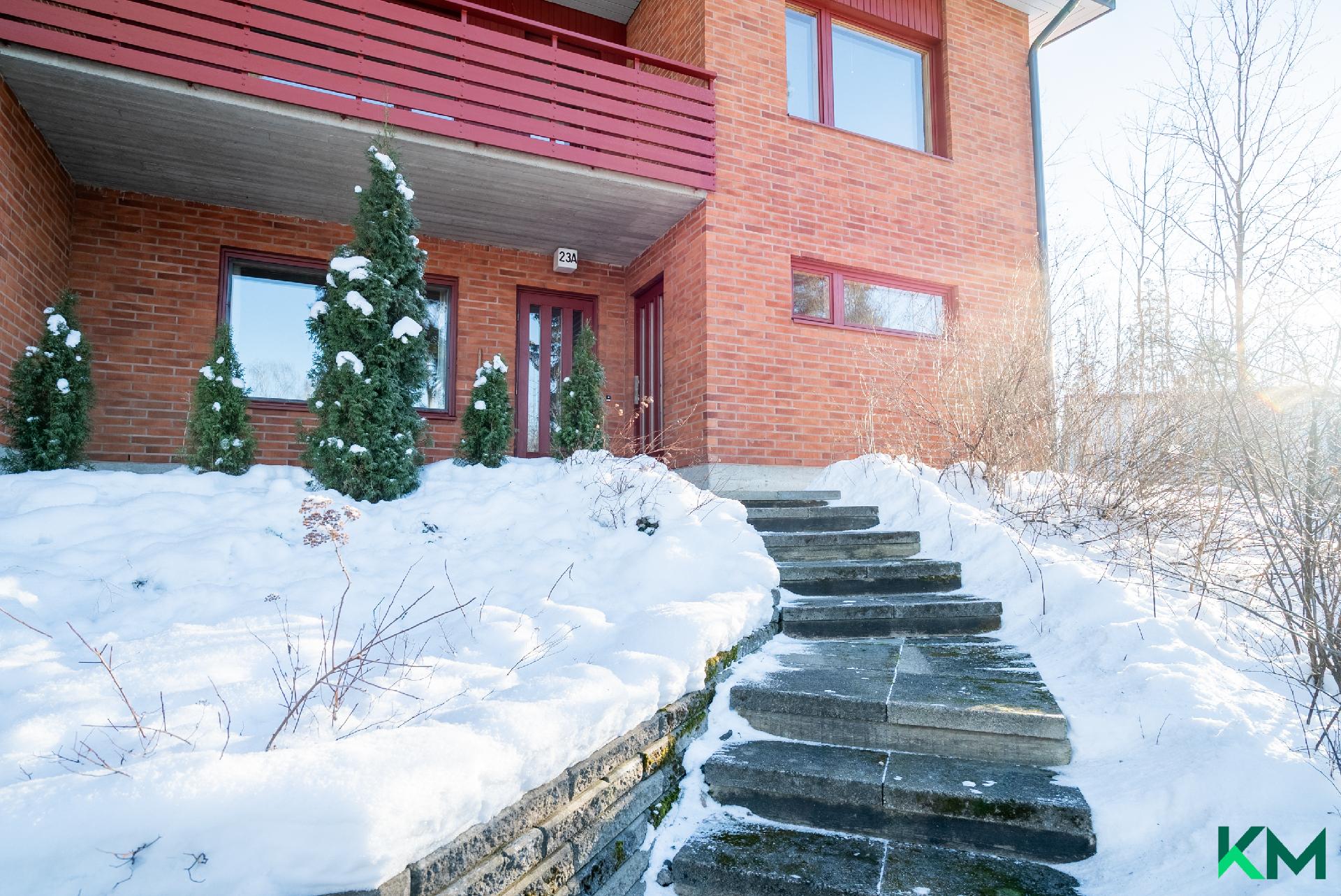 Riskutie 23, Vartiokylä, Helsinki