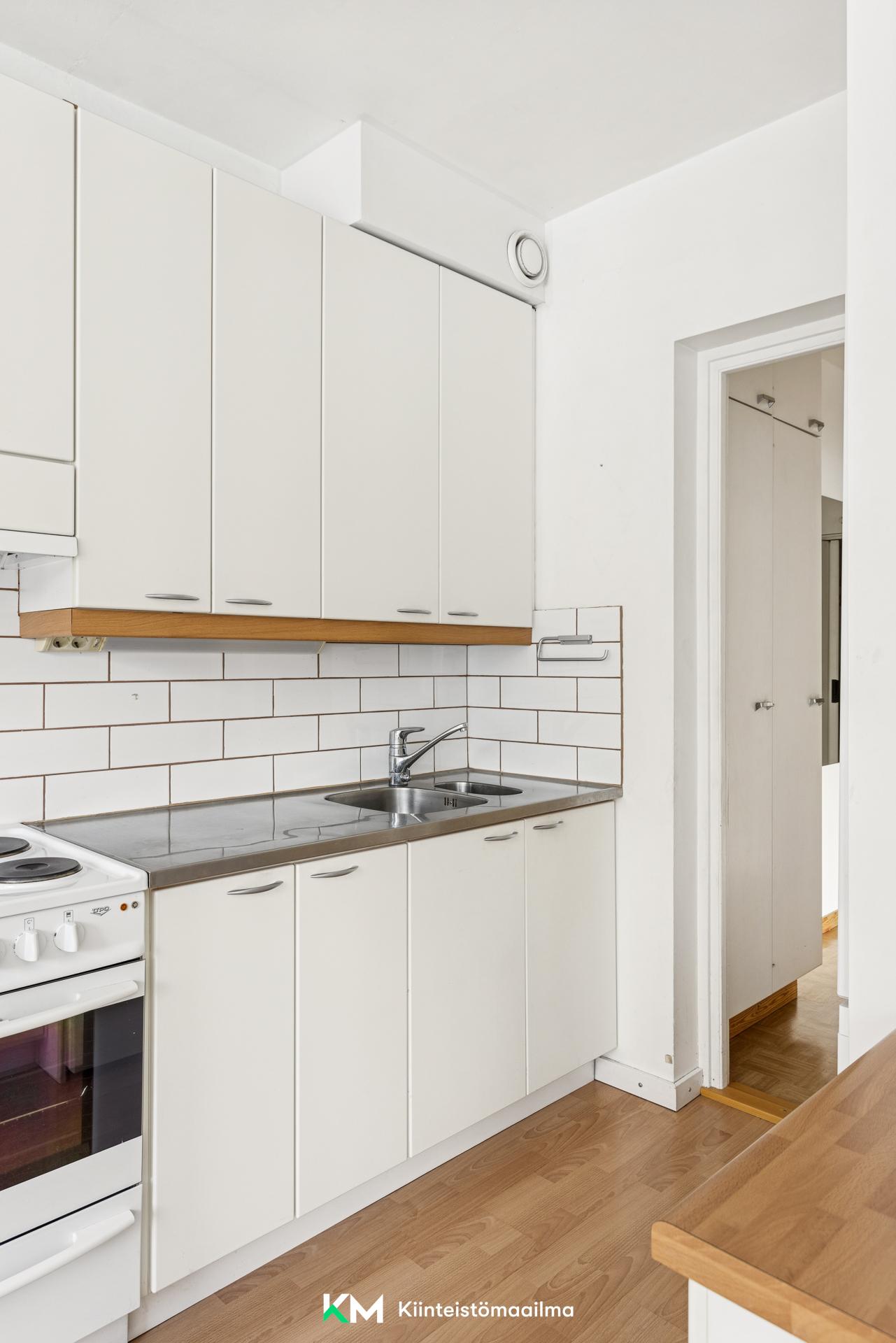 Adolf Lindforsin tie 1, Pohjois-Haaga, Helsinki