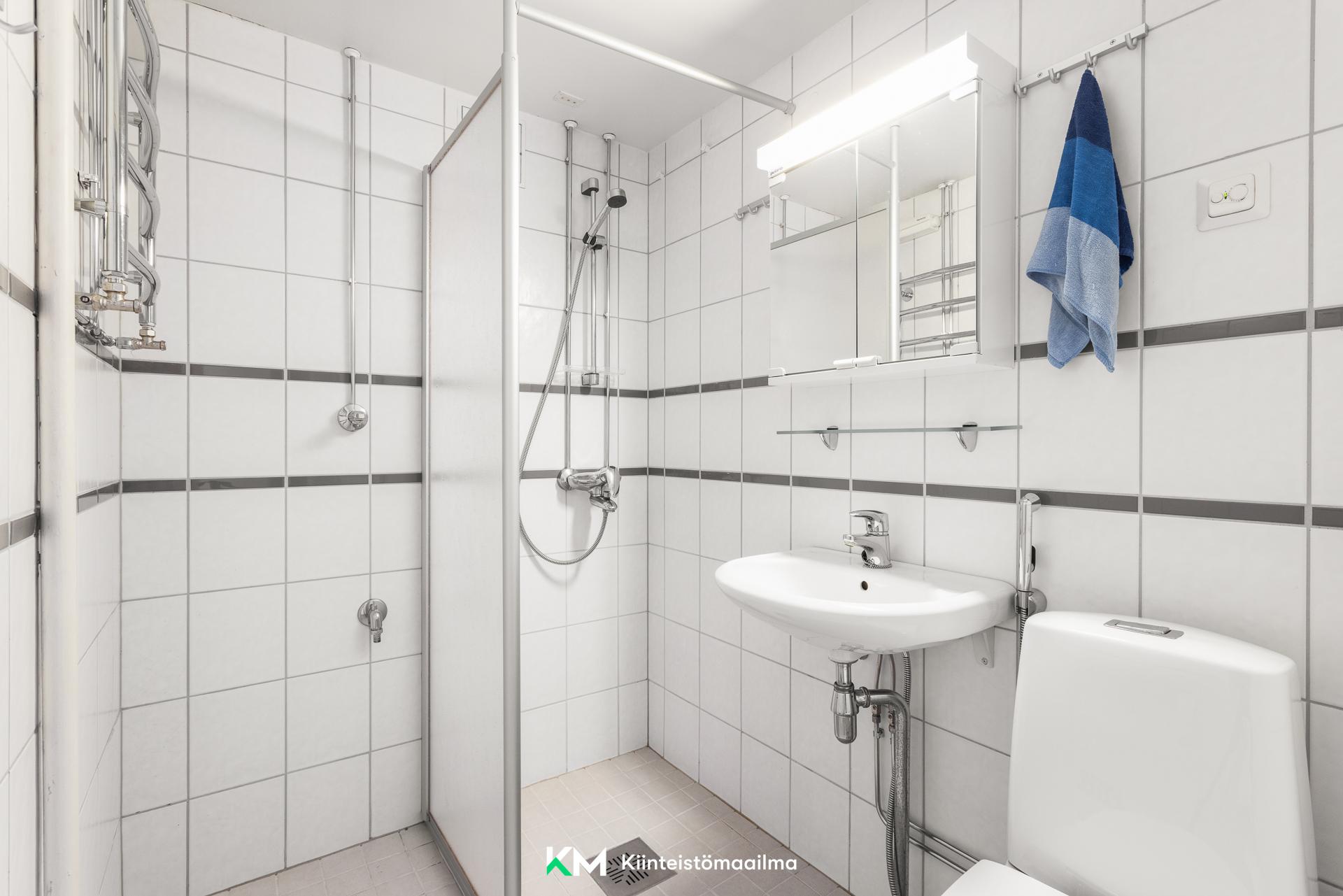 Adolf Lindforsin tie 1, Pohjois-Haaga, Helsinki