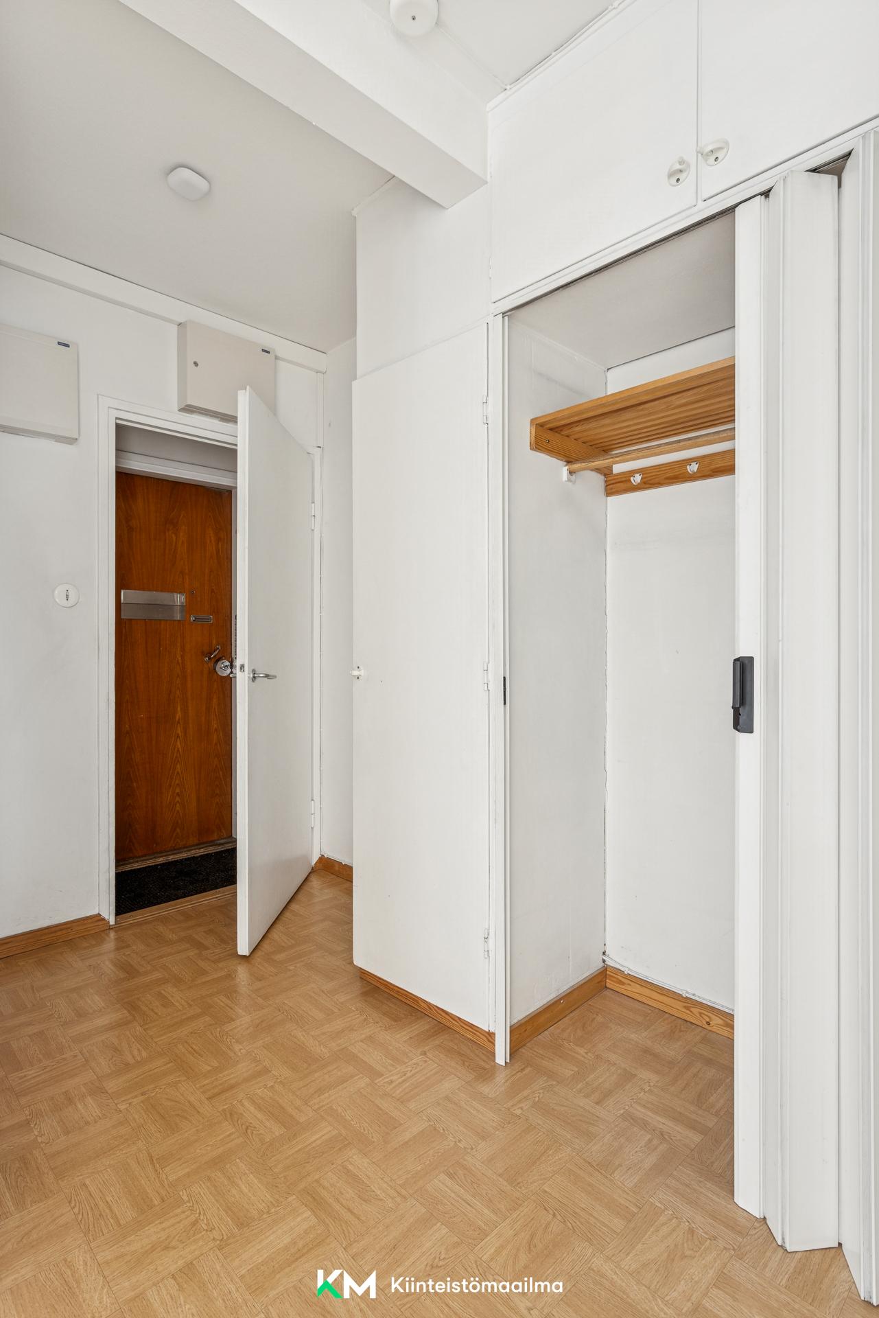 Adolf Lindforsin tie 1, Pohjois-Haaga, Helsinki