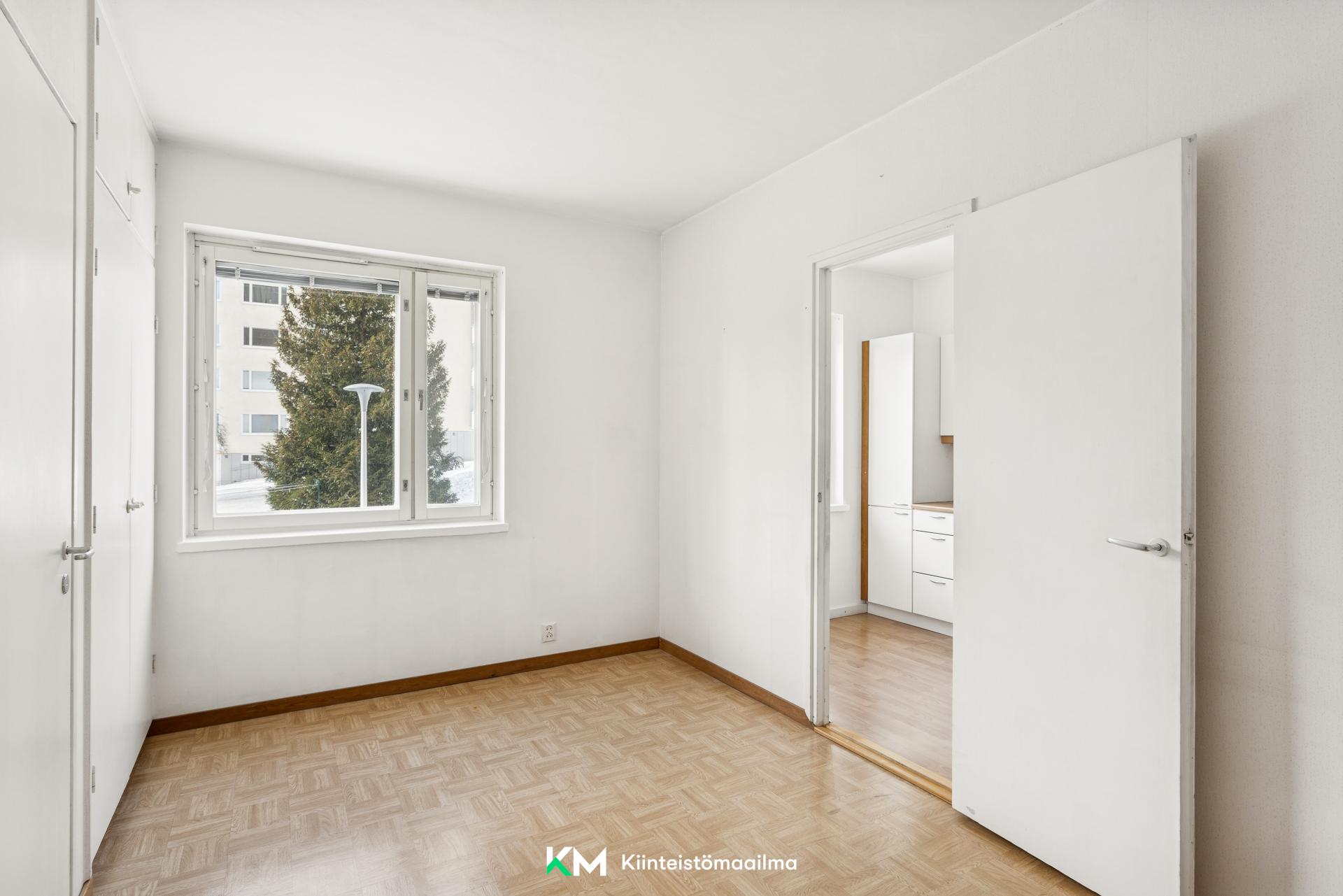 Adolf Lindforsin tie 1, Pohjois-Haaga, Helsinki