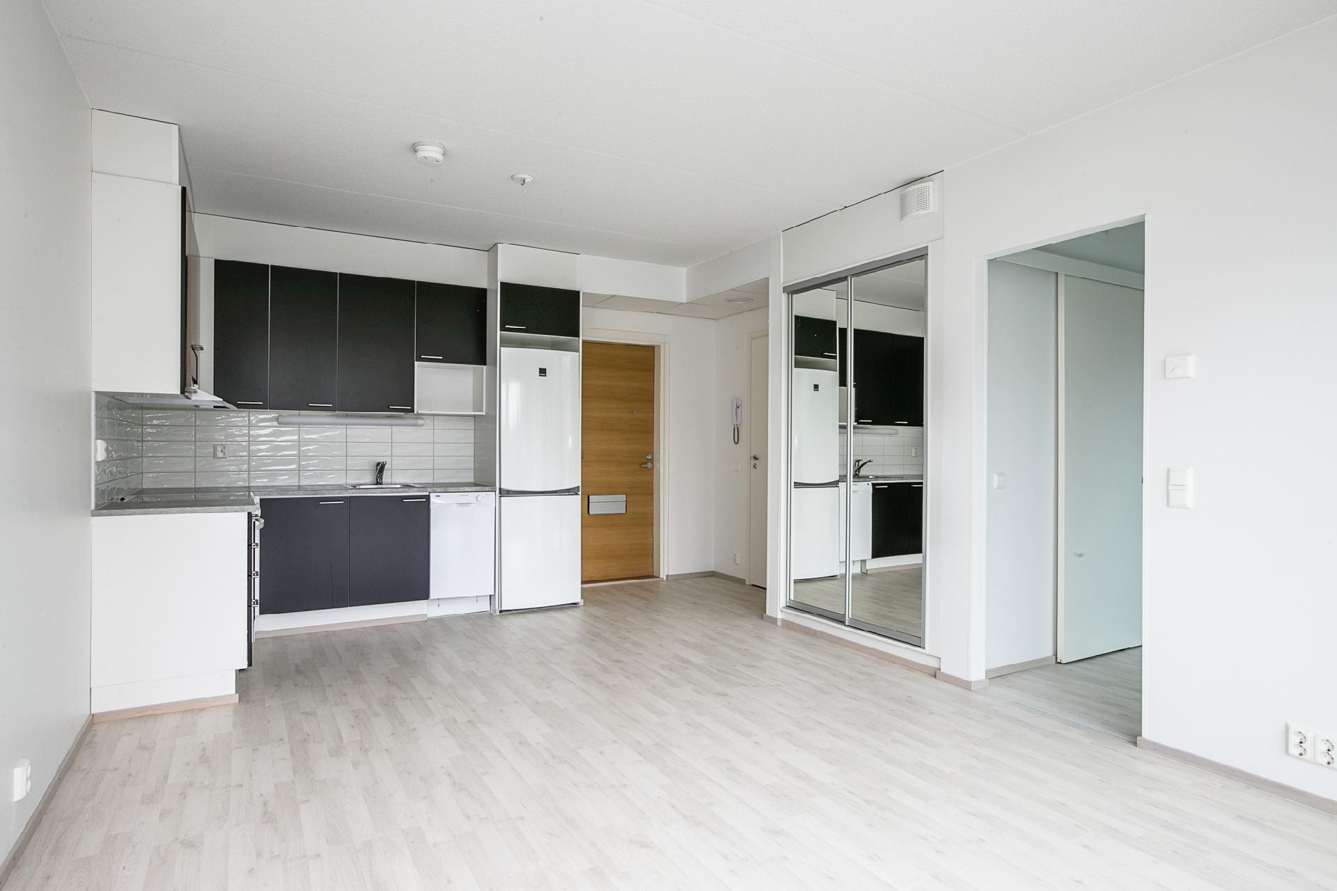 Lielahdenkatu 45, Lentävänniemi, Tampere