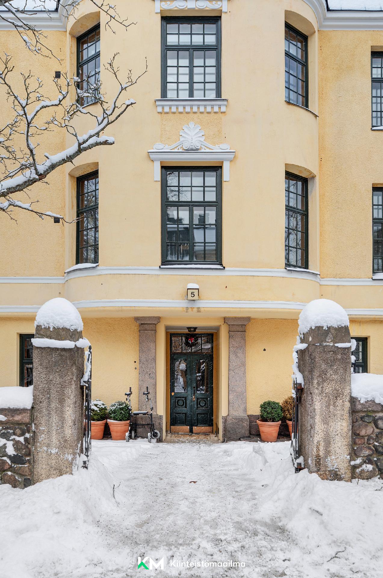 Juhani Ahon tie 5, Eira, Helsinki