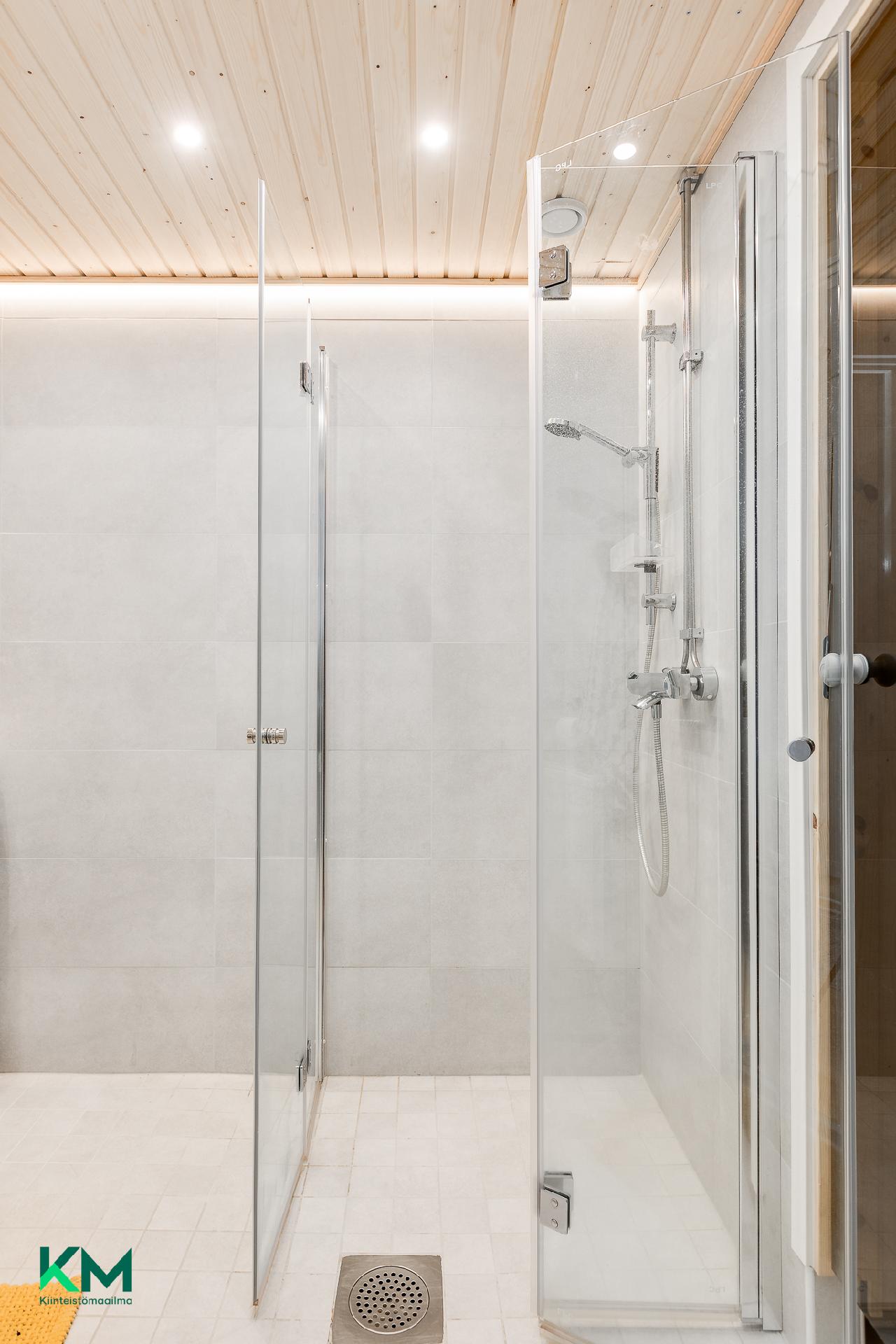 Radiomastontie 10, Svaaninsuo, Oulu