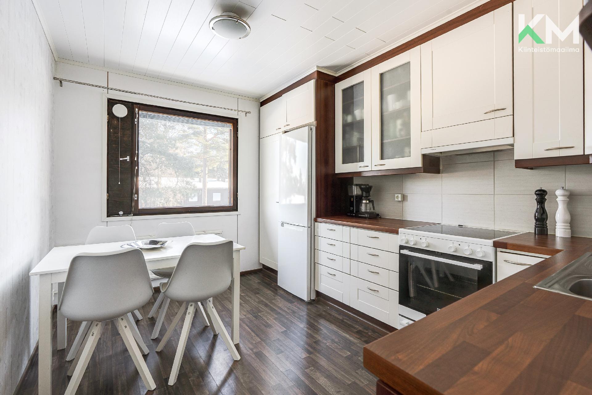 Metsätie 13, Kuusisto, Kaarina