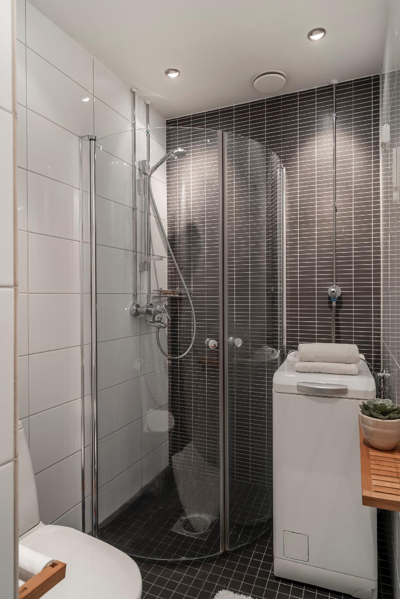 Meritullinkatu 24, Kruununhaka, Helsinki