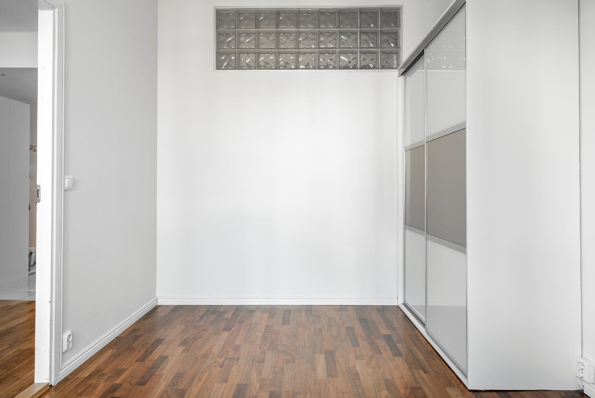 Meritullinkatu 24, Kruununhaka, Helsinki