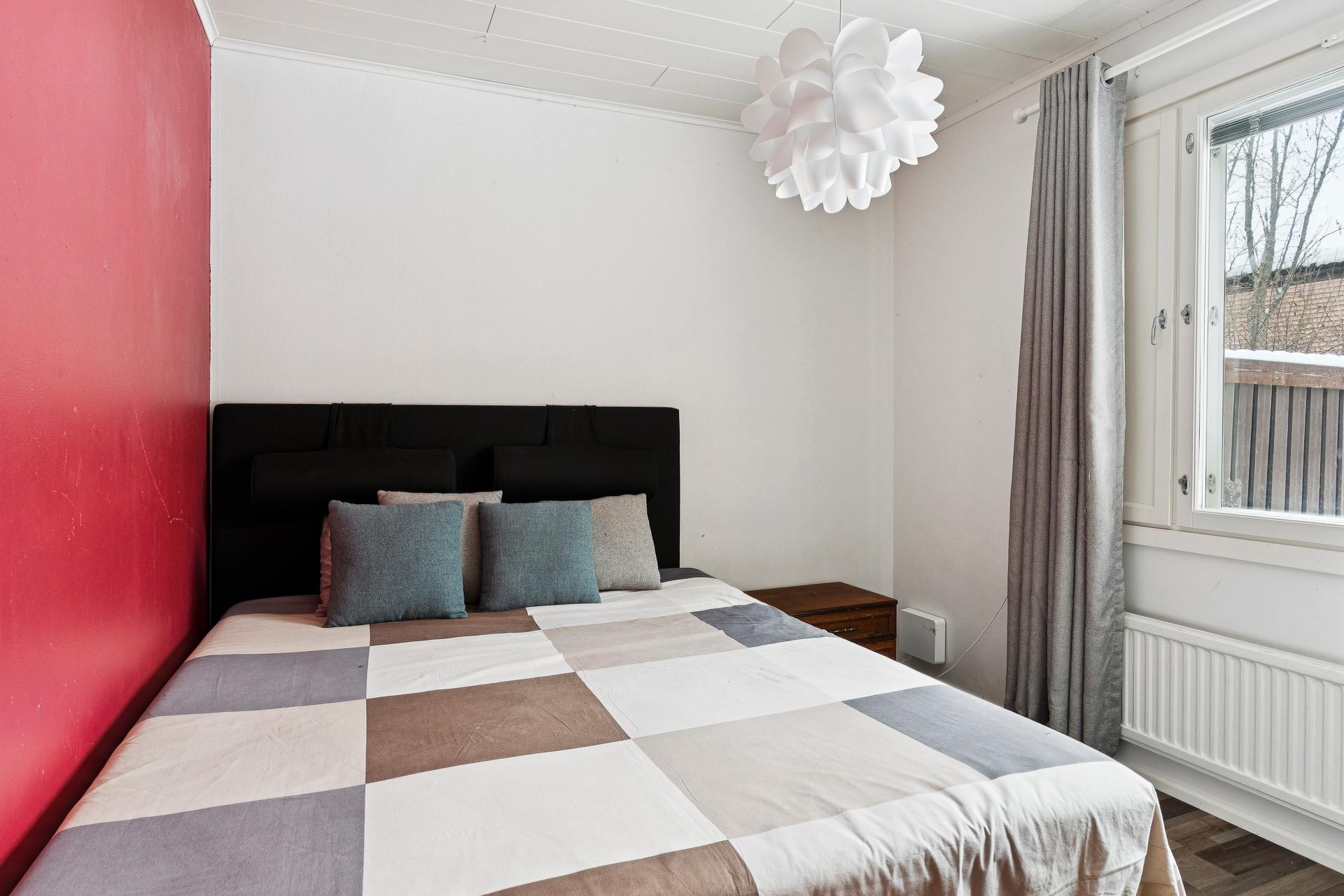 Yläkerran makuuhuone