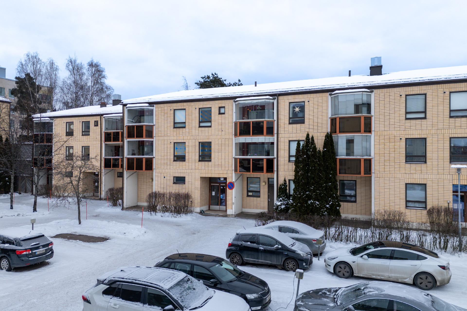 Kultarikonpolku 4, Tikkurila, Vantaa